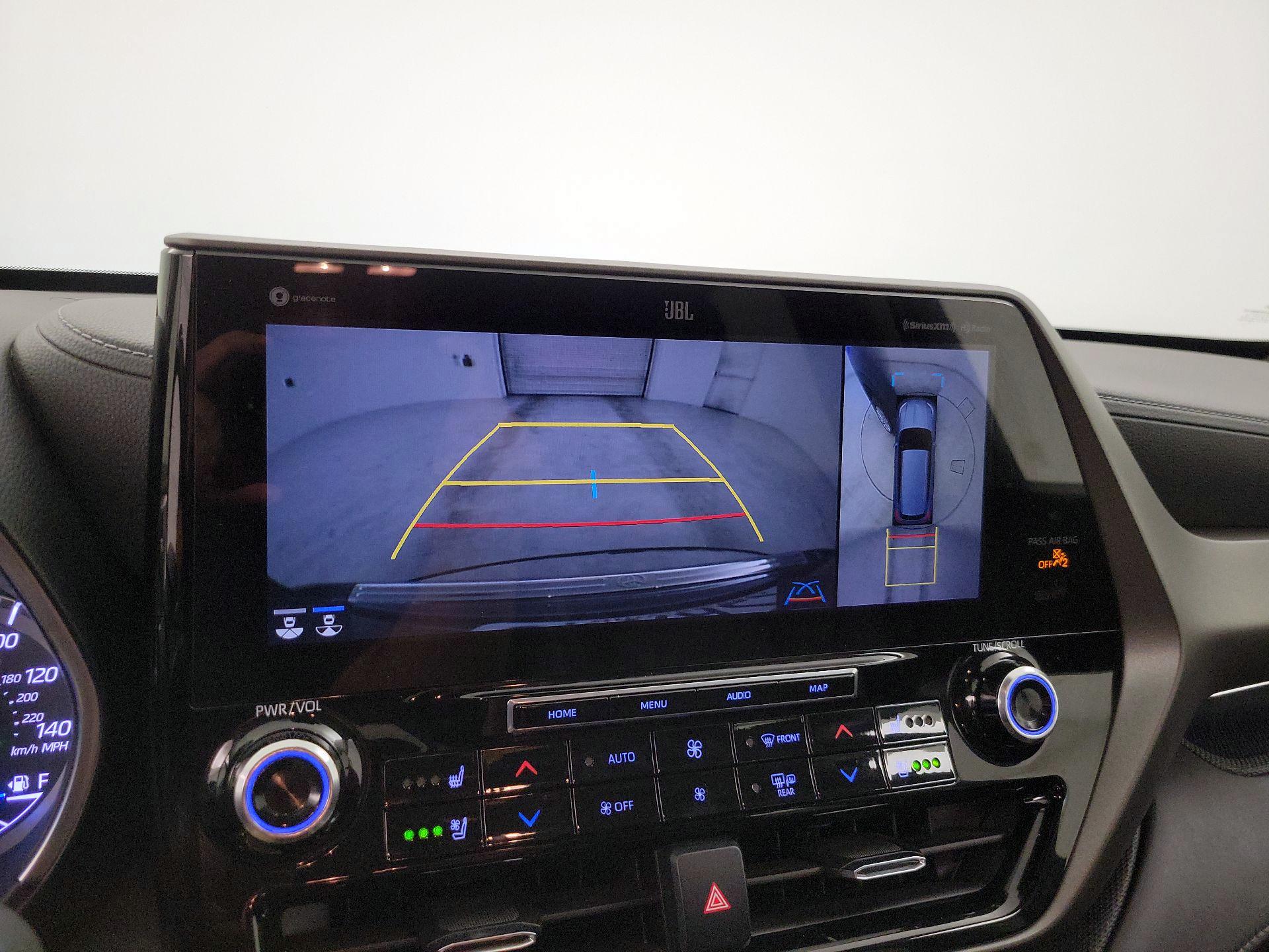 Thumbnail: 2021 Toyota Highlander - 15
