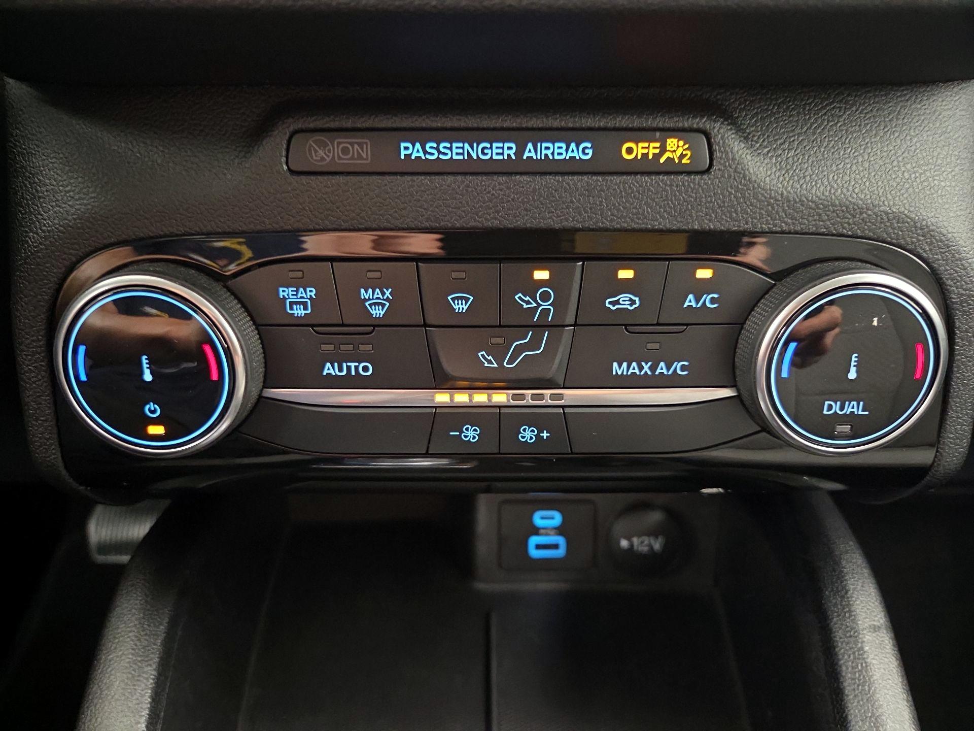 Thumbnail: 2022 Ford Escape - 16