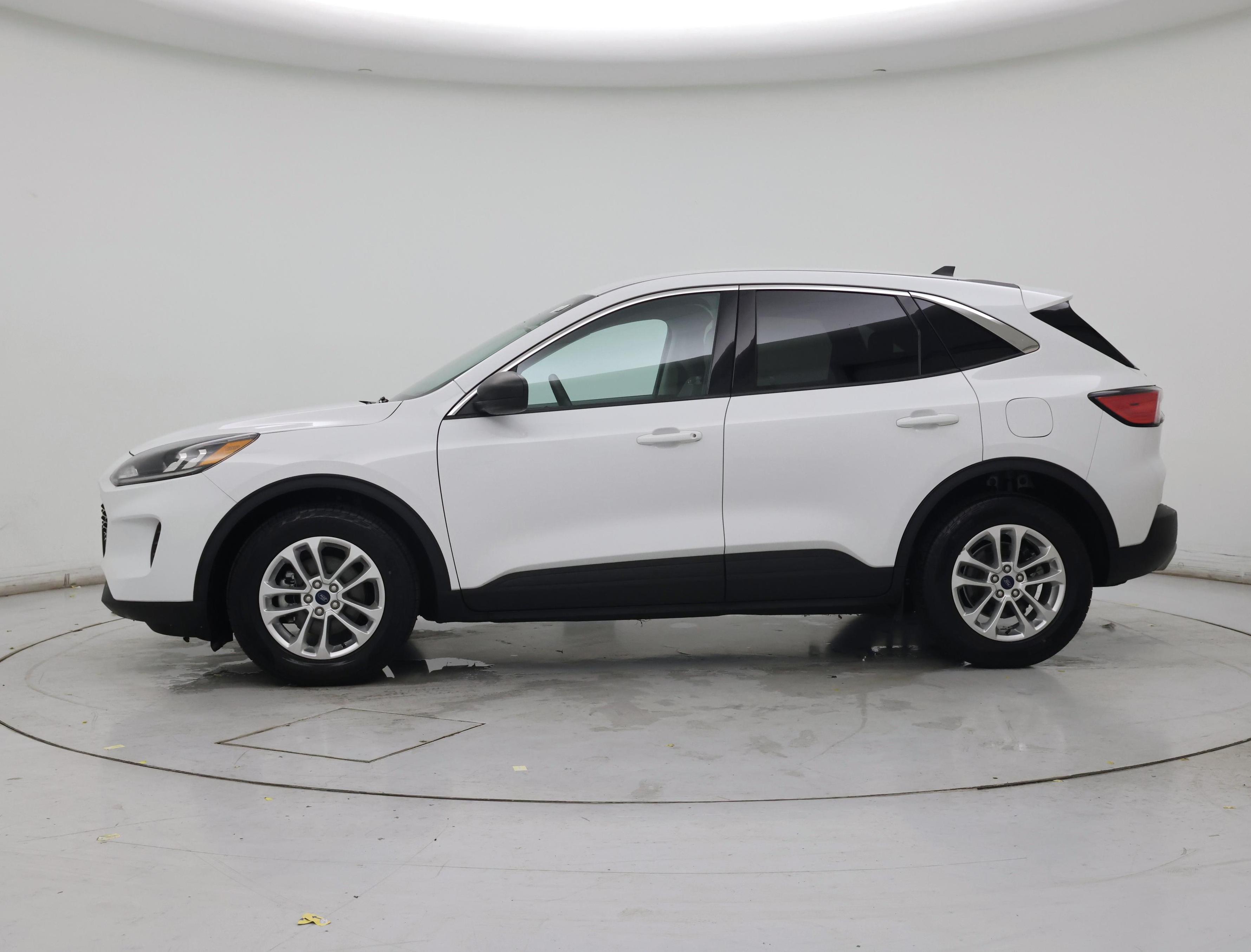 Thumbnail: 2022 Ford Escape - 3