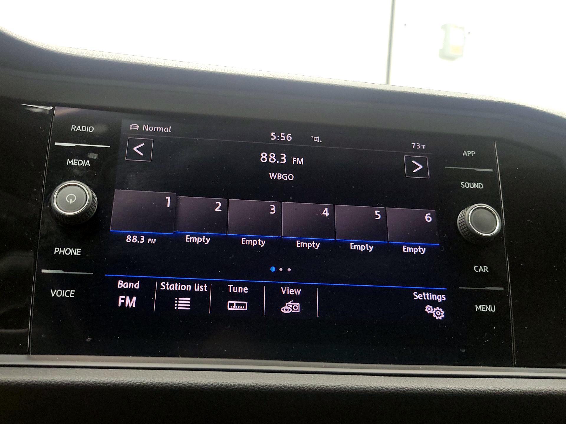 Thumbnail: 2019 Volkswagen Jetta - 14