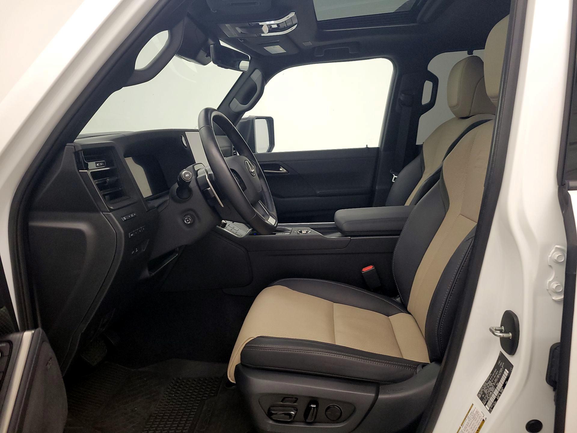 Thumbnail: 2024 Lexus GX - 11