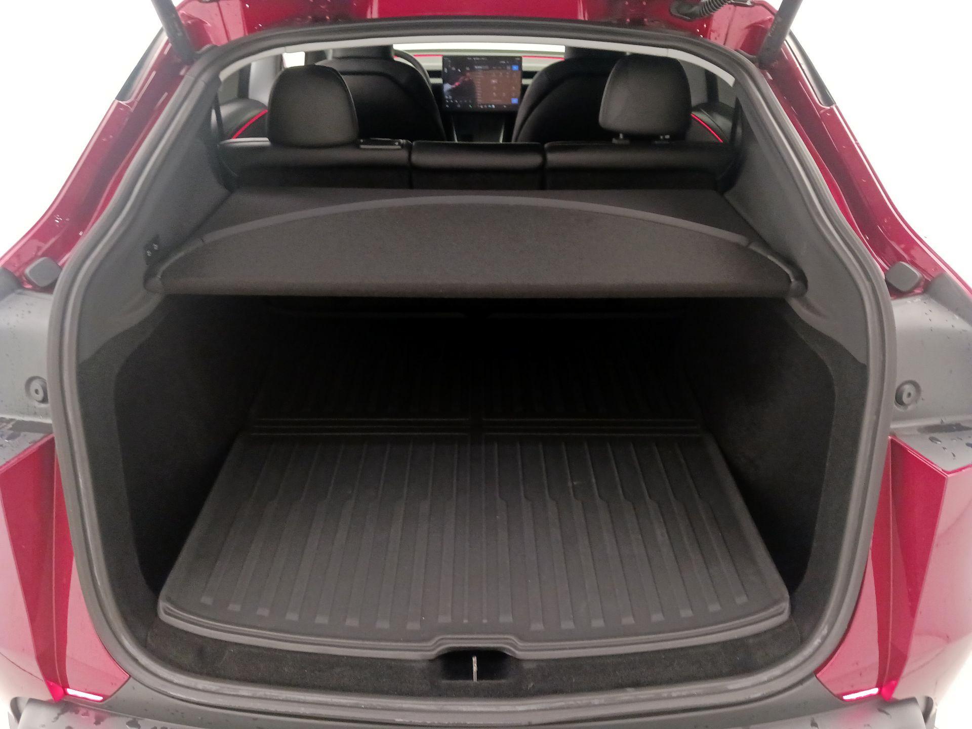 Thumbnail: 2026 Tesla Model Y - 19
