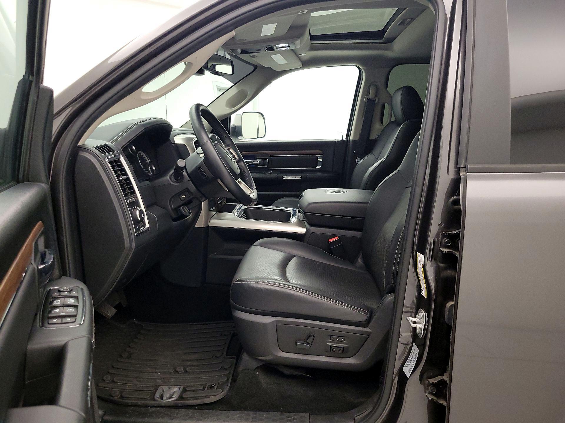 Thumbnail: 2017 RAM 3500 - 11