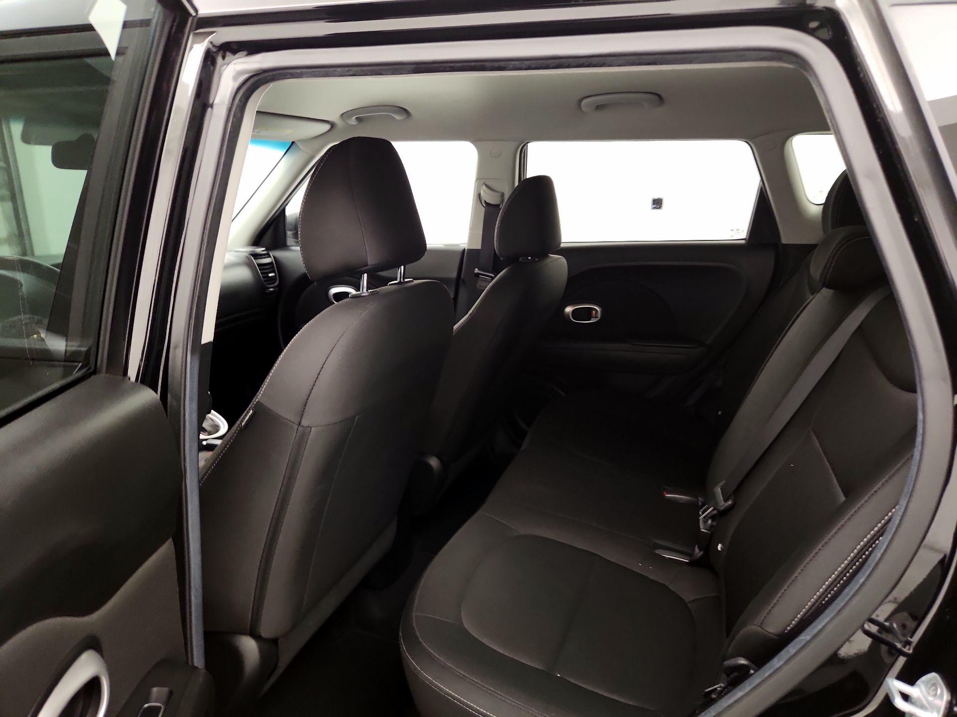 Thumbnail: 2019 Kia Soul - 19
