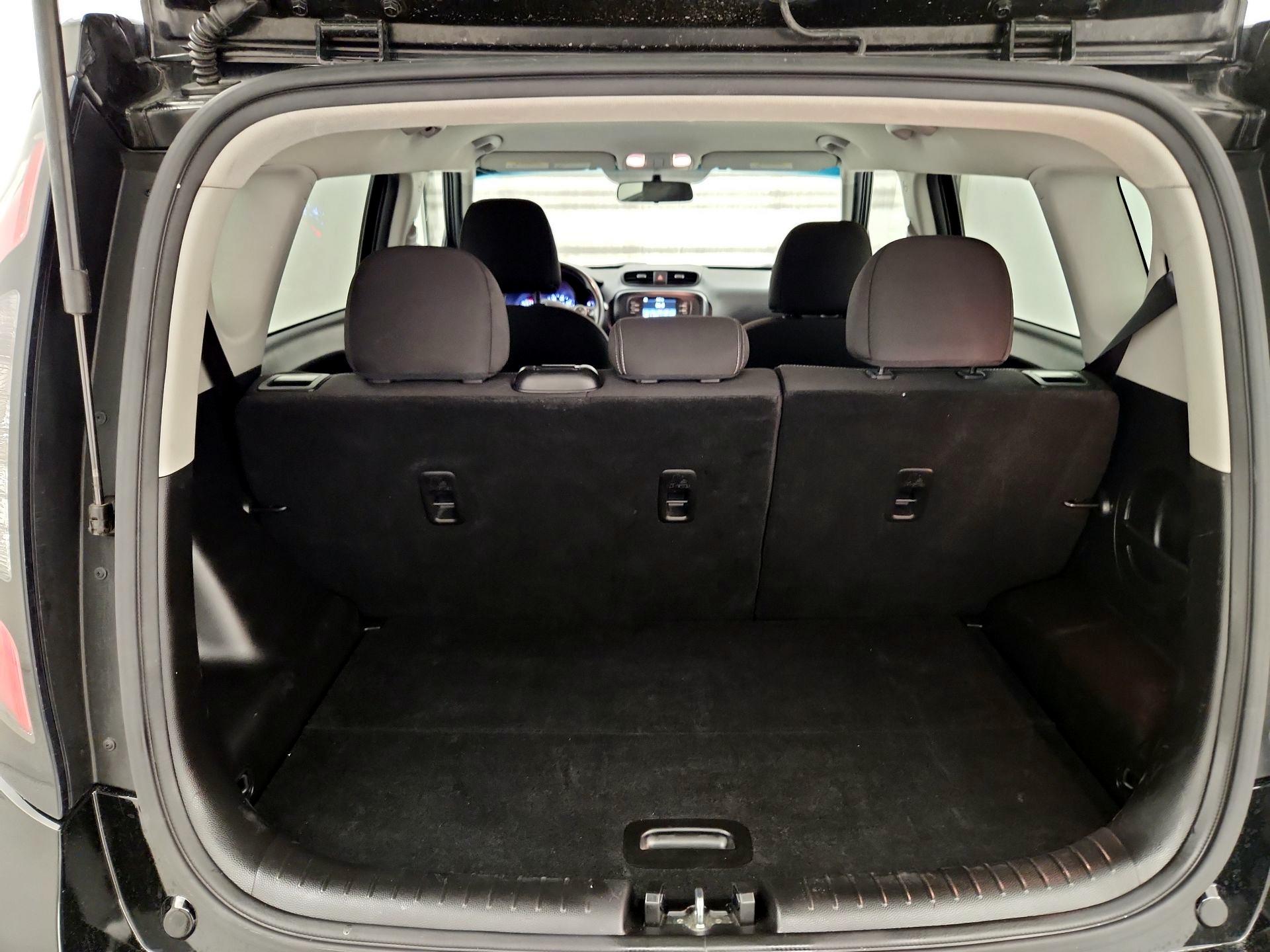 Thumbnail: 2019 Kia Soul - 20