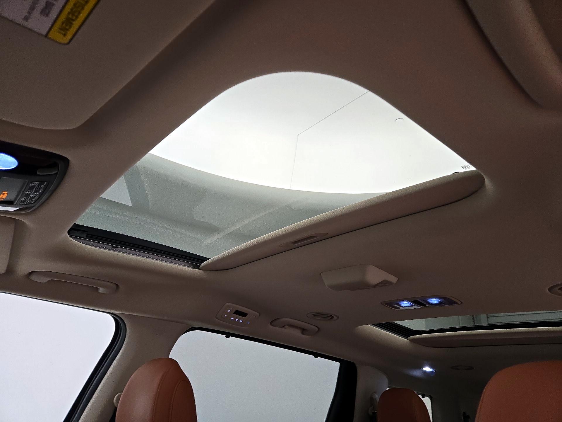 Thumbnail: 2026 Kia Carnival - 20