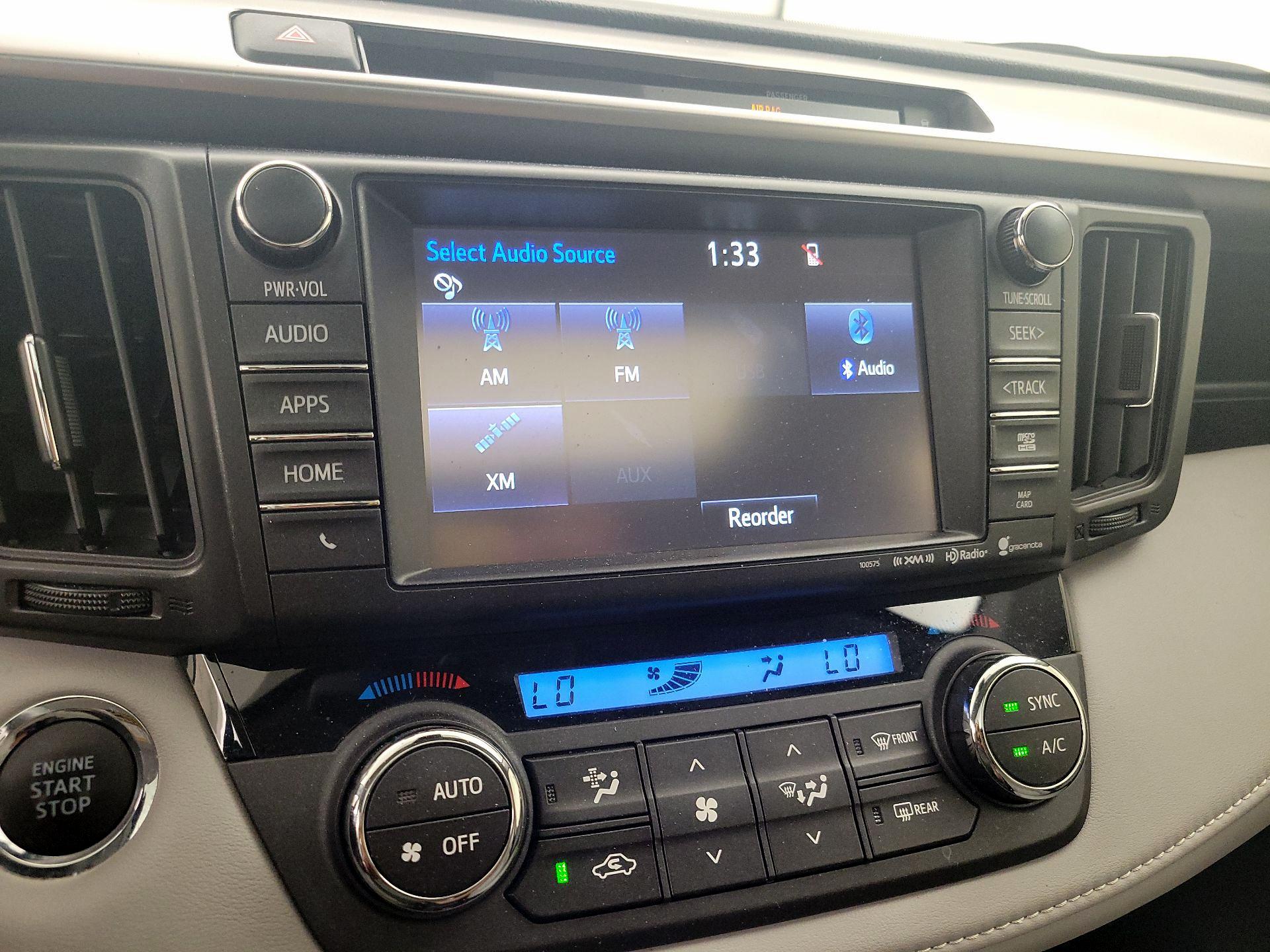 Thumbnail: 2016 Toyota RAV4 - 15