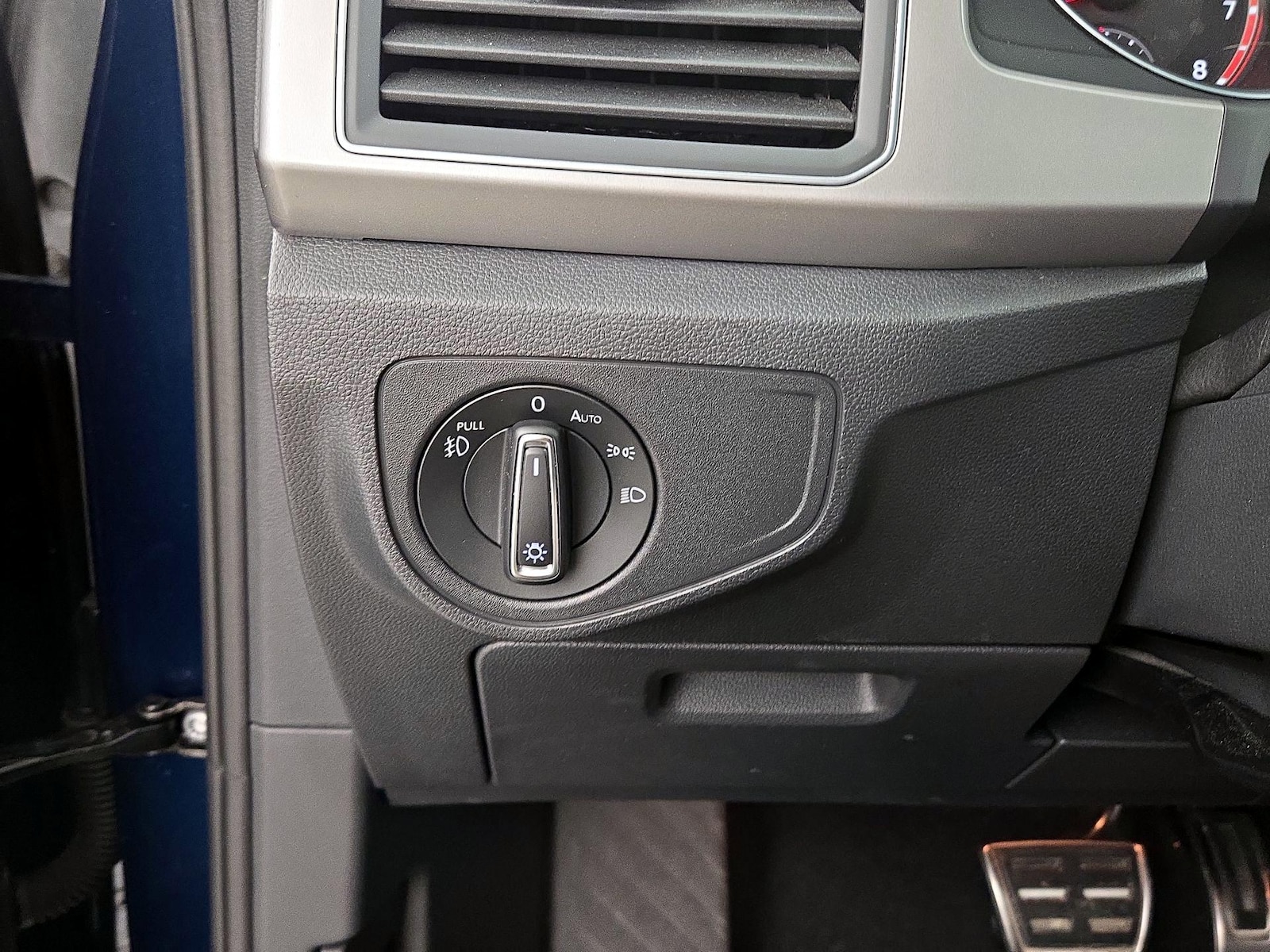 2019 Volkswagen Atlas SE R-Line w/Tech - Photo 15