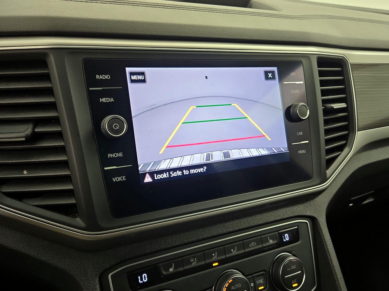 2019 Volkswagen Atlas SE R-Line w/Tech - Photo 16