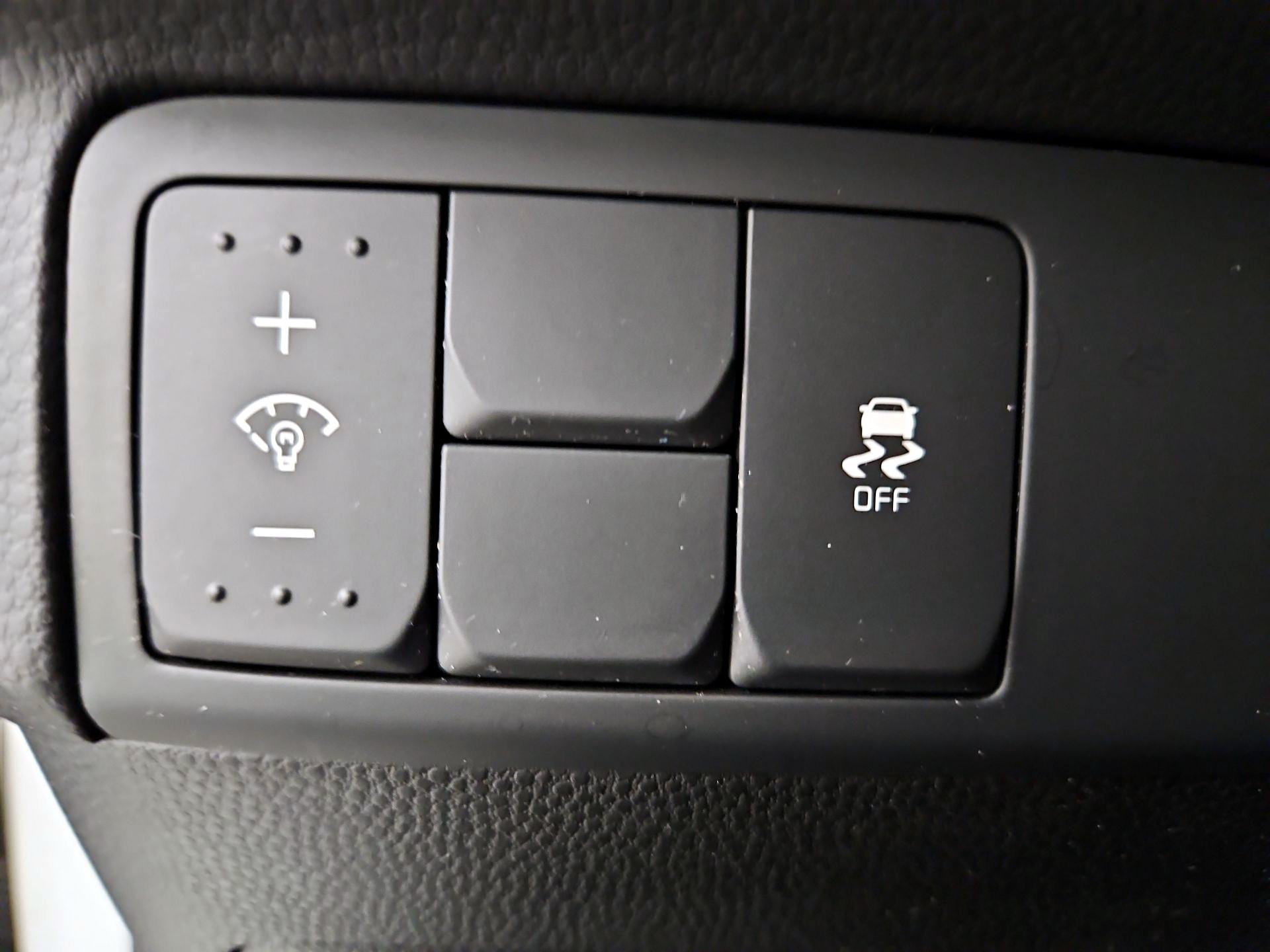 Thumbnail: 2018 Kia Soul - 13