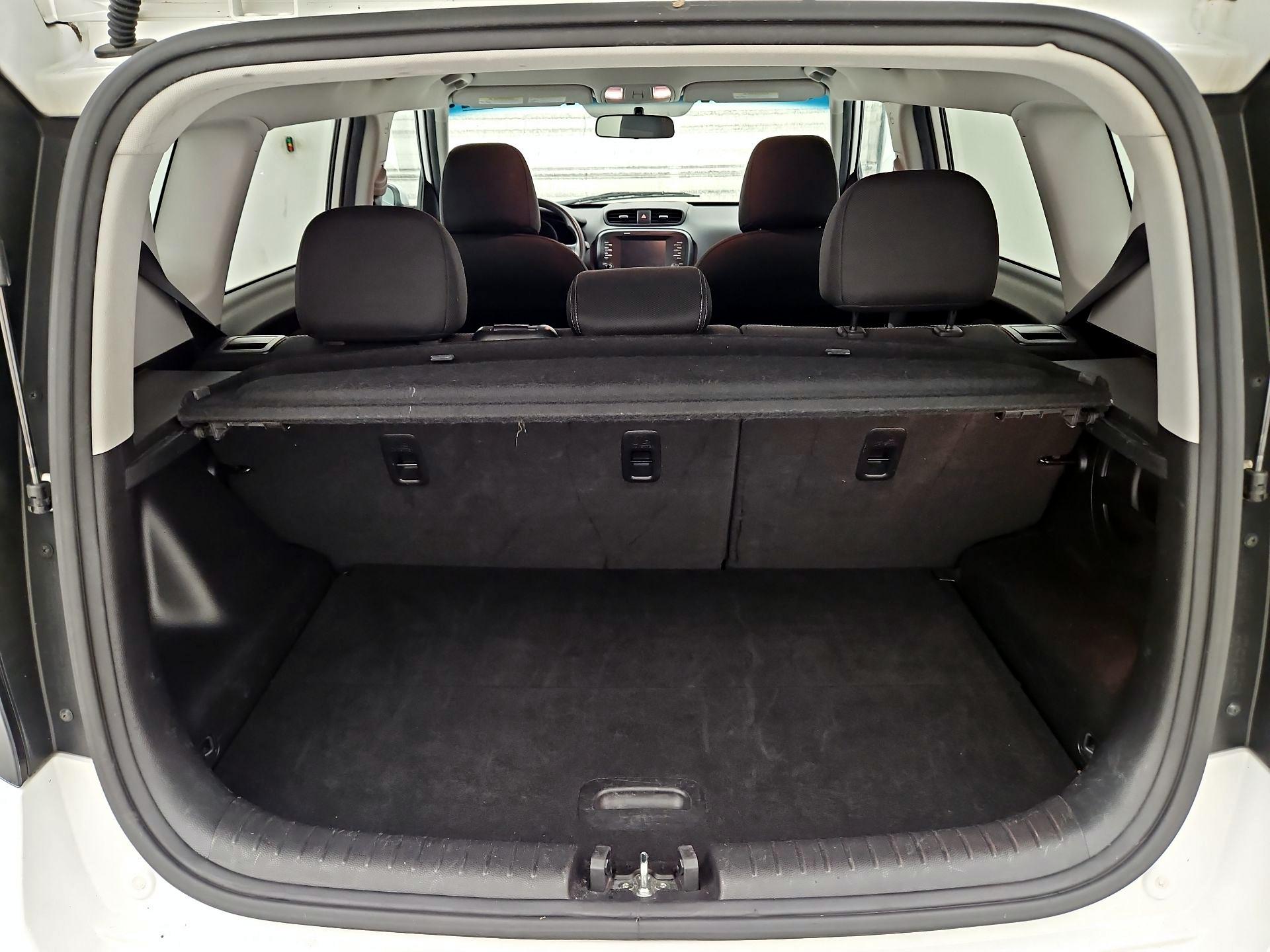Thumbnail: 2018 Kia Soul - 20