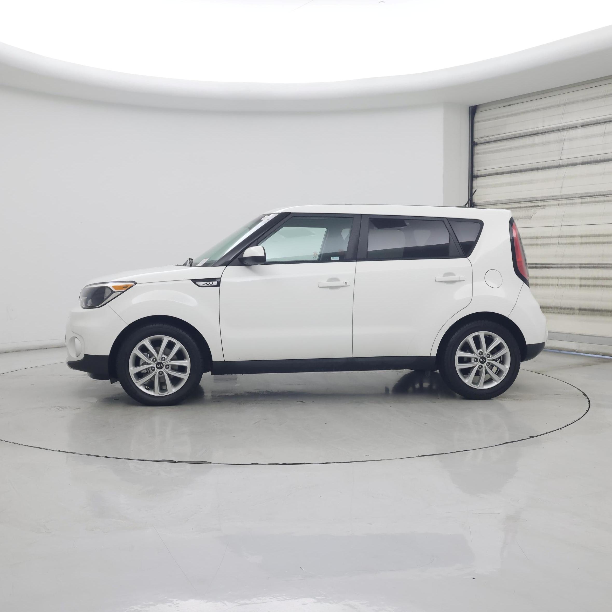 Thumbnail: 2018 Kia Soul - 3