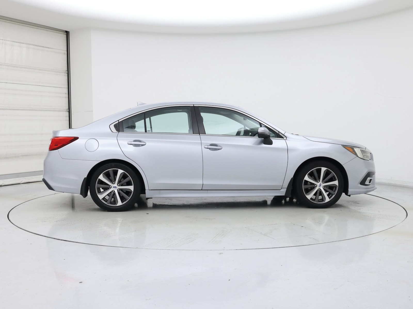 2018 Subaru Legacy Limited - Photo 8