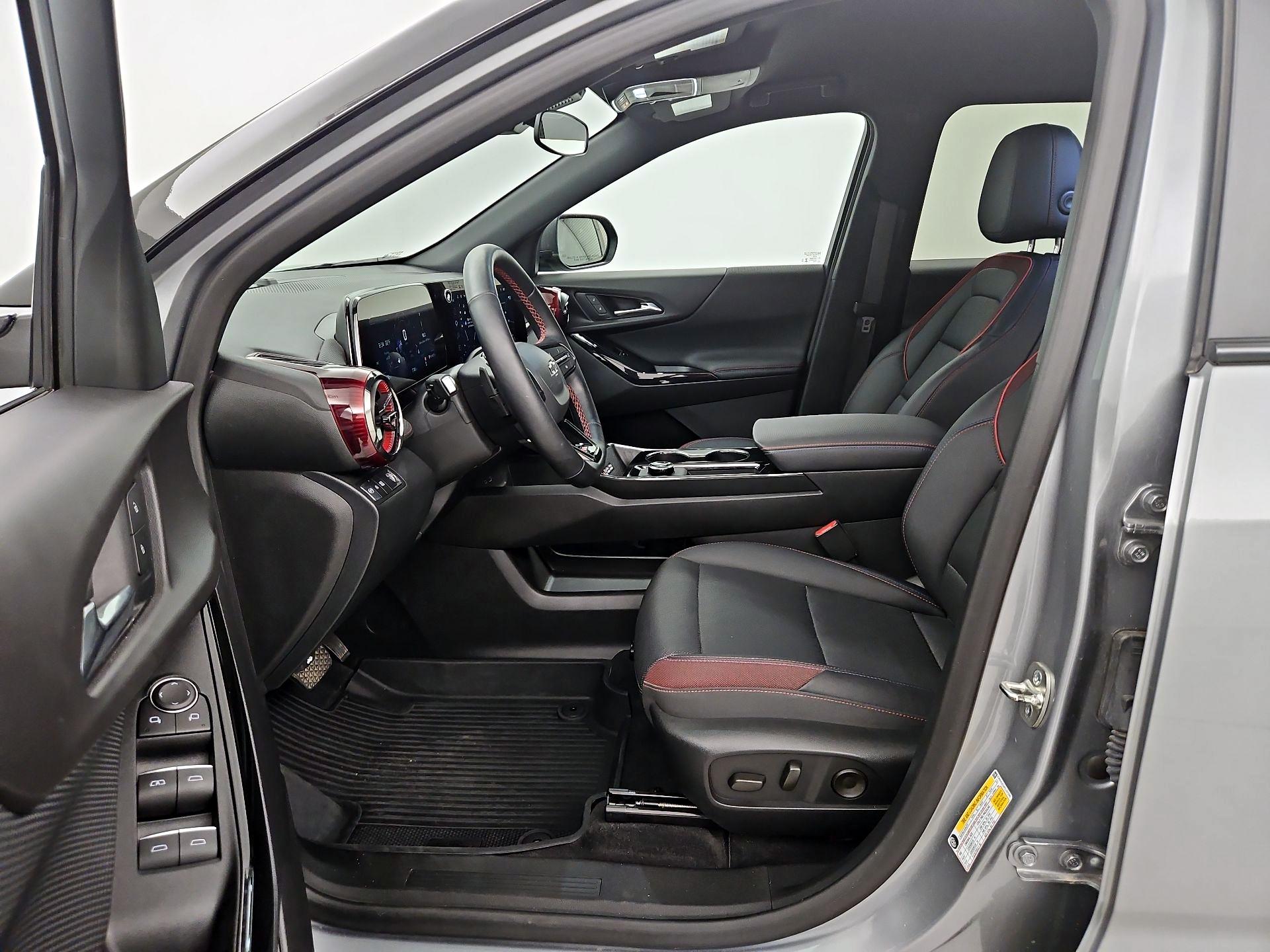 Thumbnail: 2026 Chevrolet Equinox - 11
