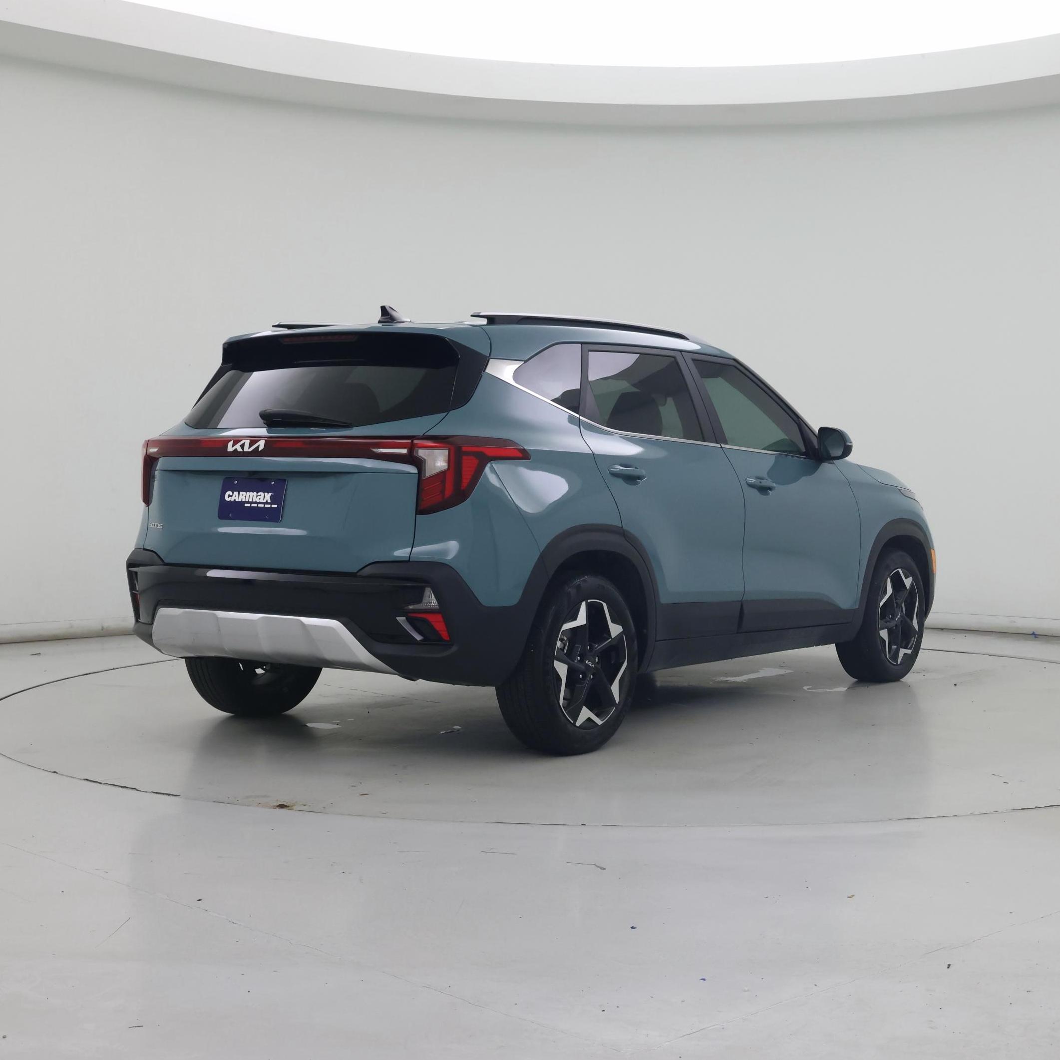 Thumbnail: 2024 Kia Seltos - 8