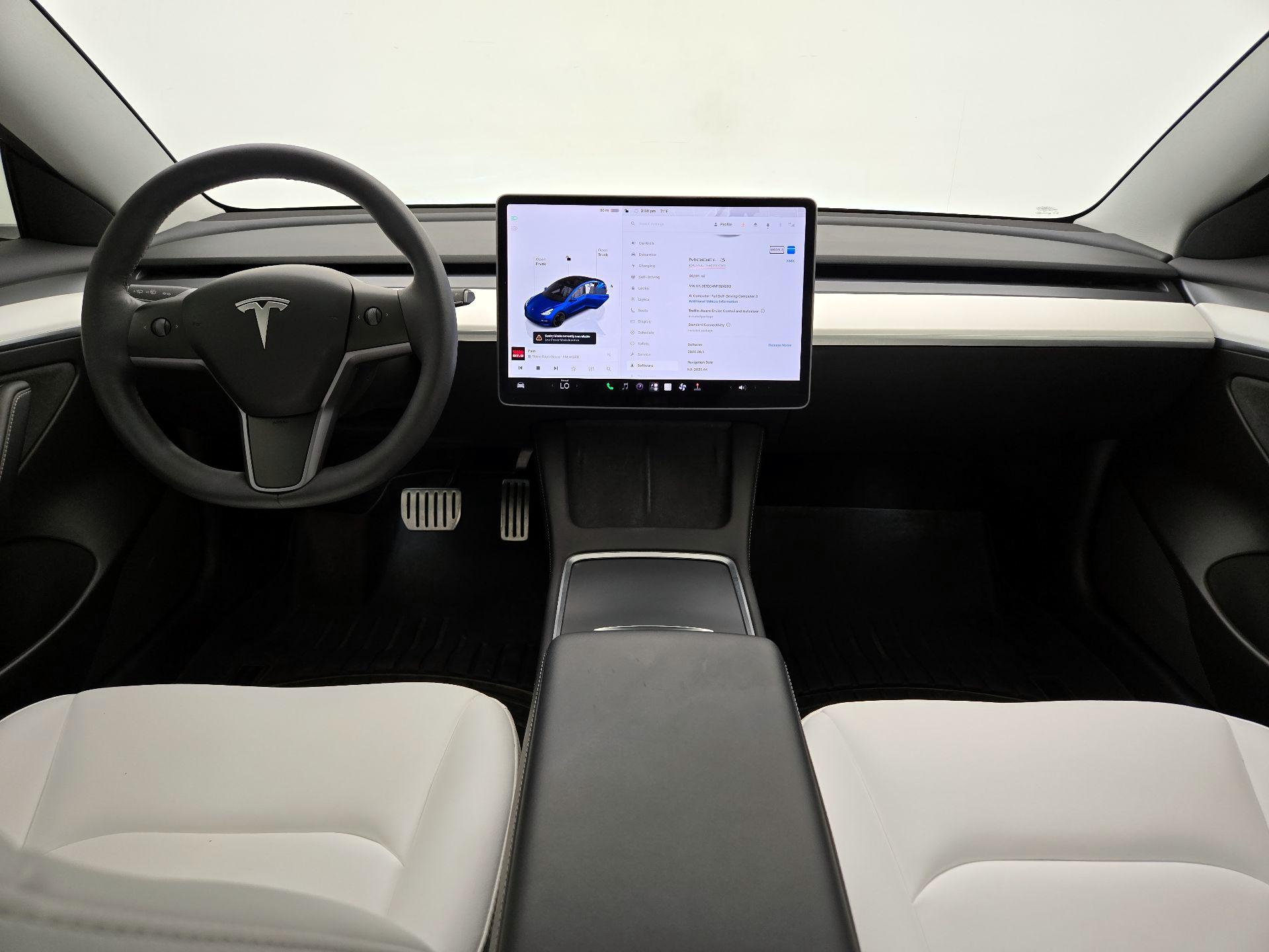 Thumbnail: 2022 Tesla Model 3 - 9