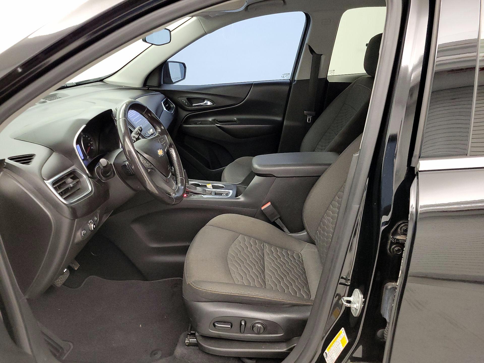 Thumbnail: 2020 Chevrolet Equinox - 11
