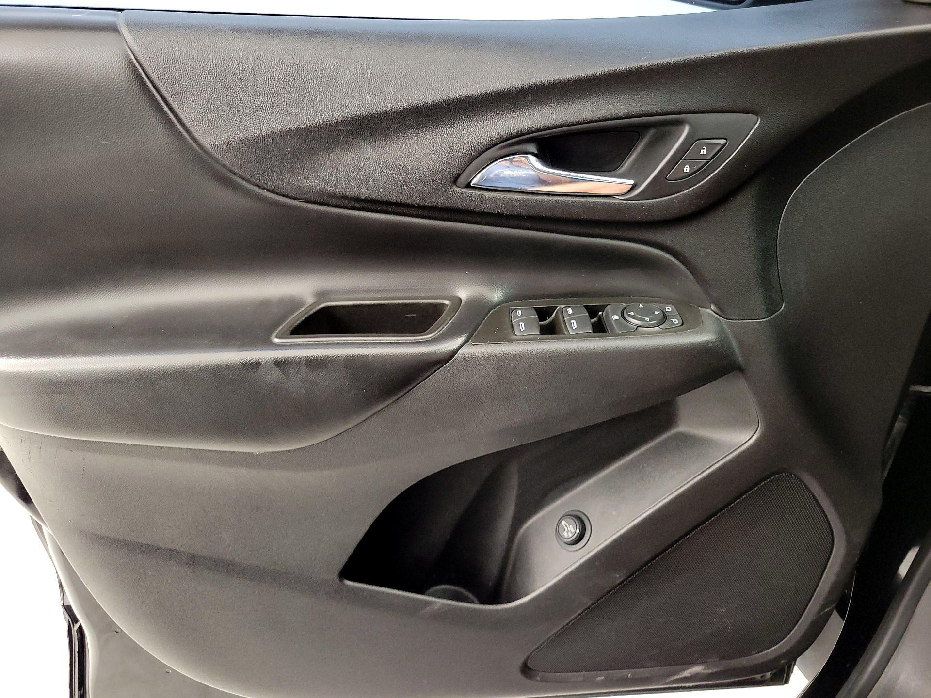 Thumbnail: 2020 Chevrolet Equinox - 12