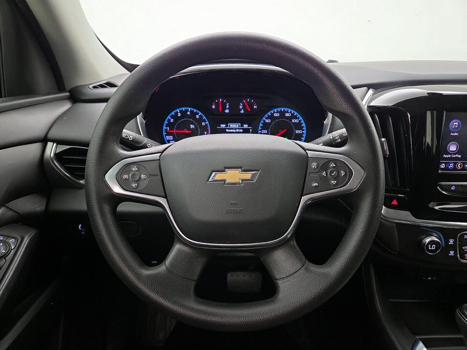 2020 Chevrolet Traverse LS - Photo 11