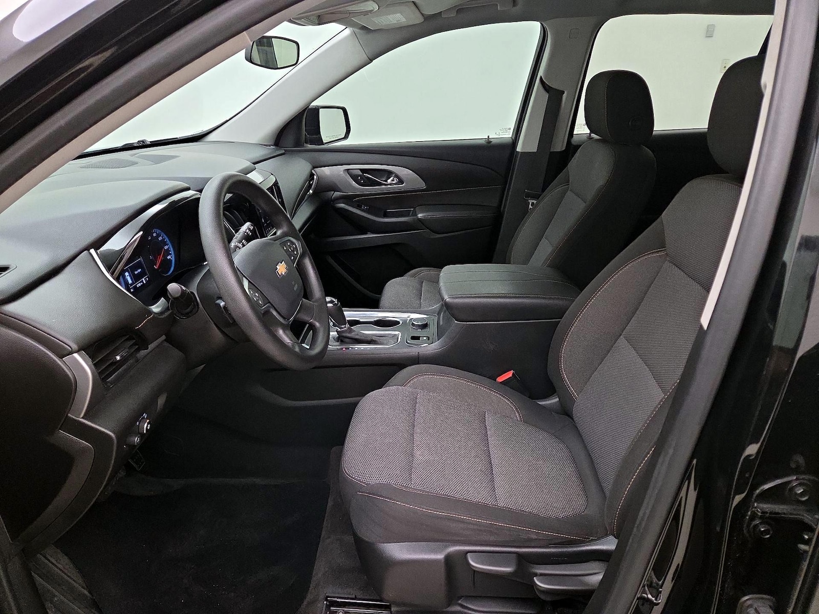 2020 Chevrolet Traverse LS - Photo 12