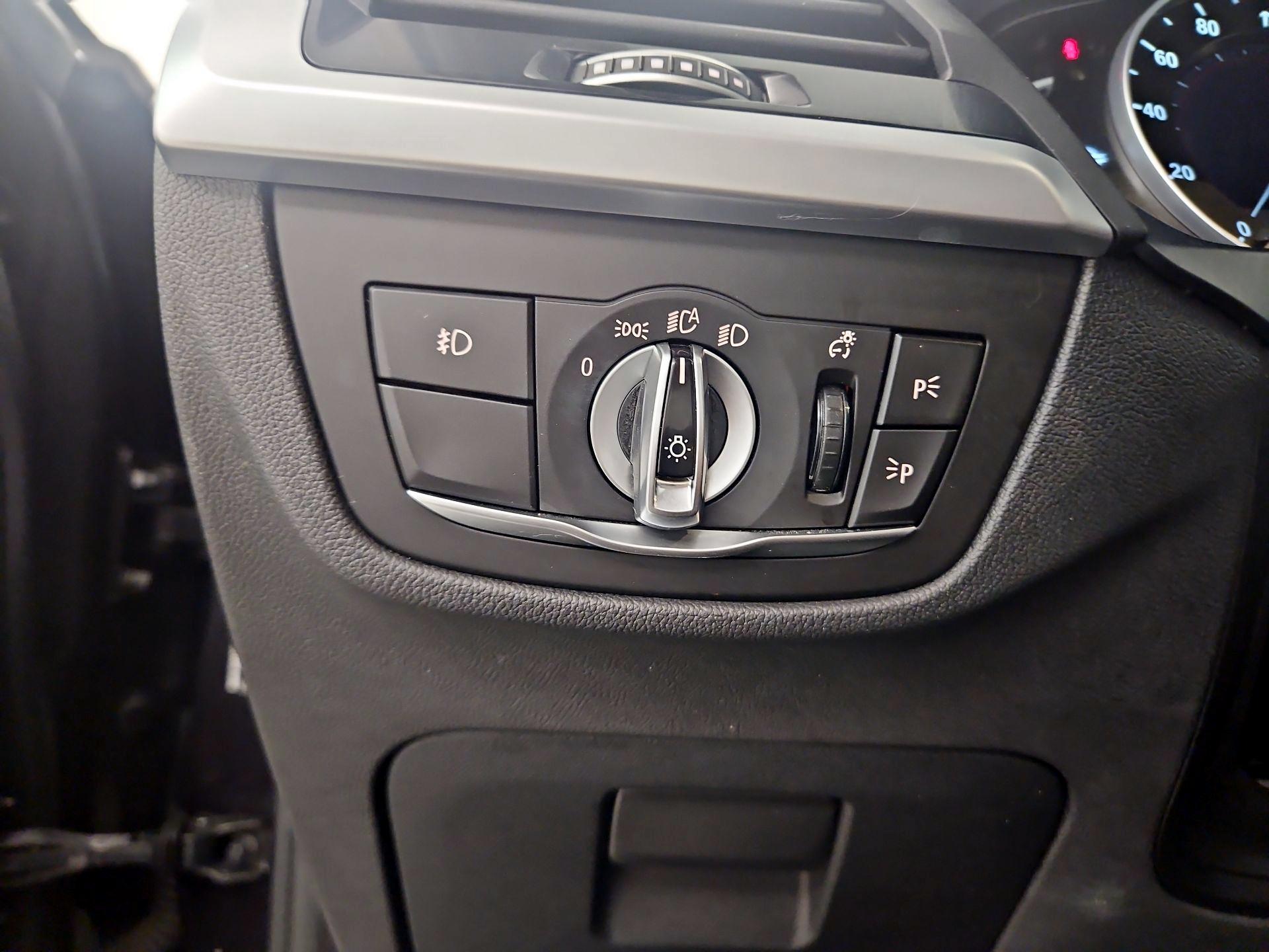 Thumbnail: 2019 BMW X3 - 13