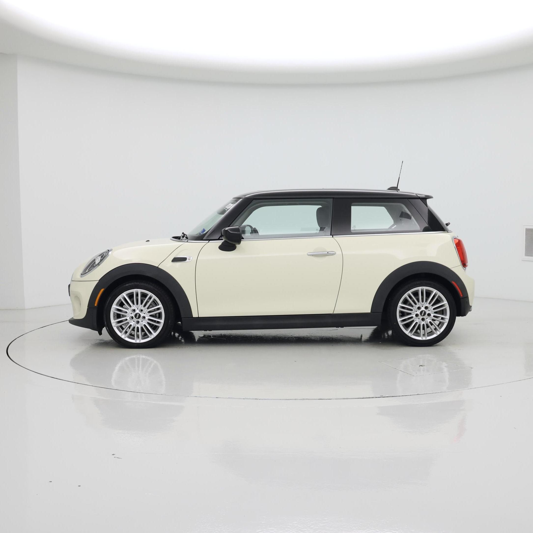 Thumbnail: 2021 MINI Cooper Hardtop - 3