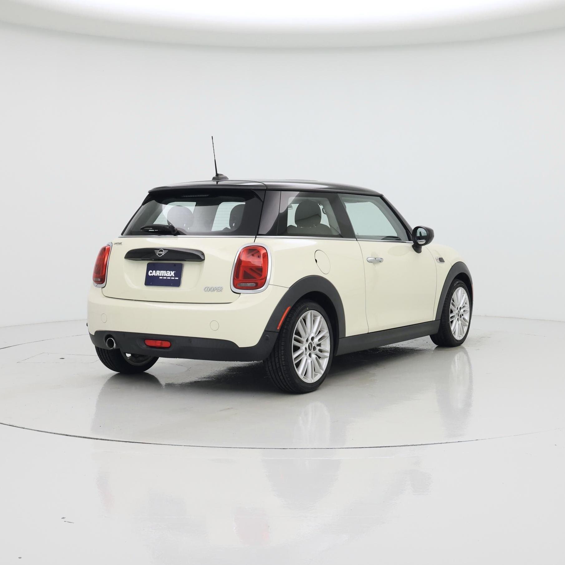 Thumbnail: 2021 MINI Cooper Hardtop - 8
