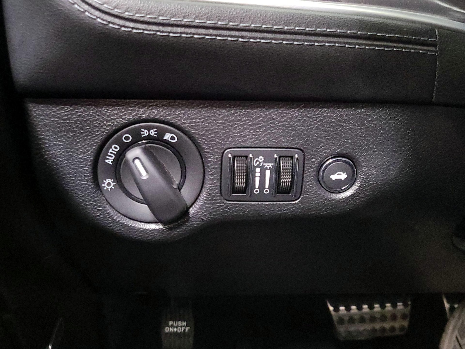 2021 Dodge Challenger R/T - Photo 14