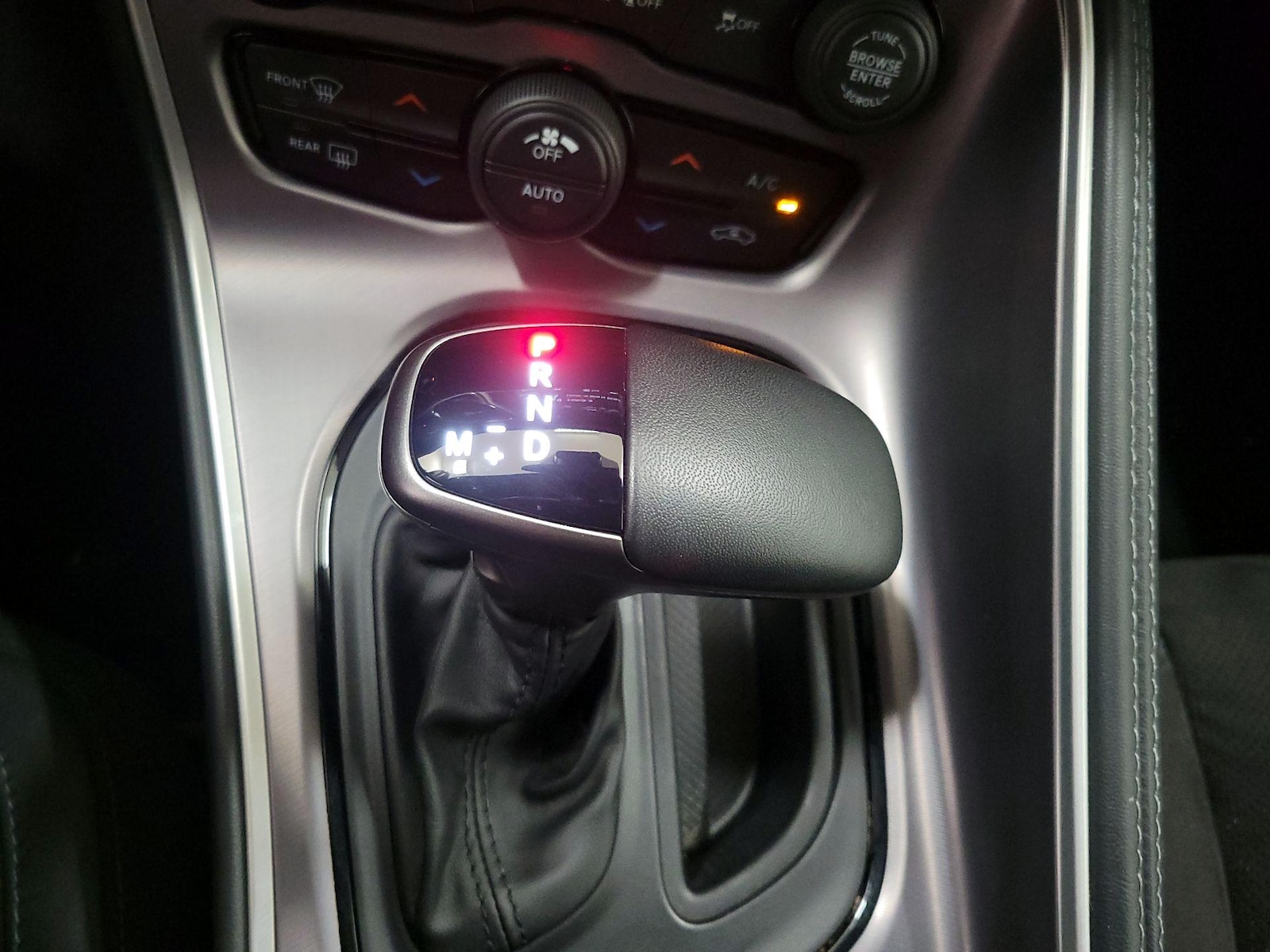 2021 Dodge Challenger R/T - Photo 18