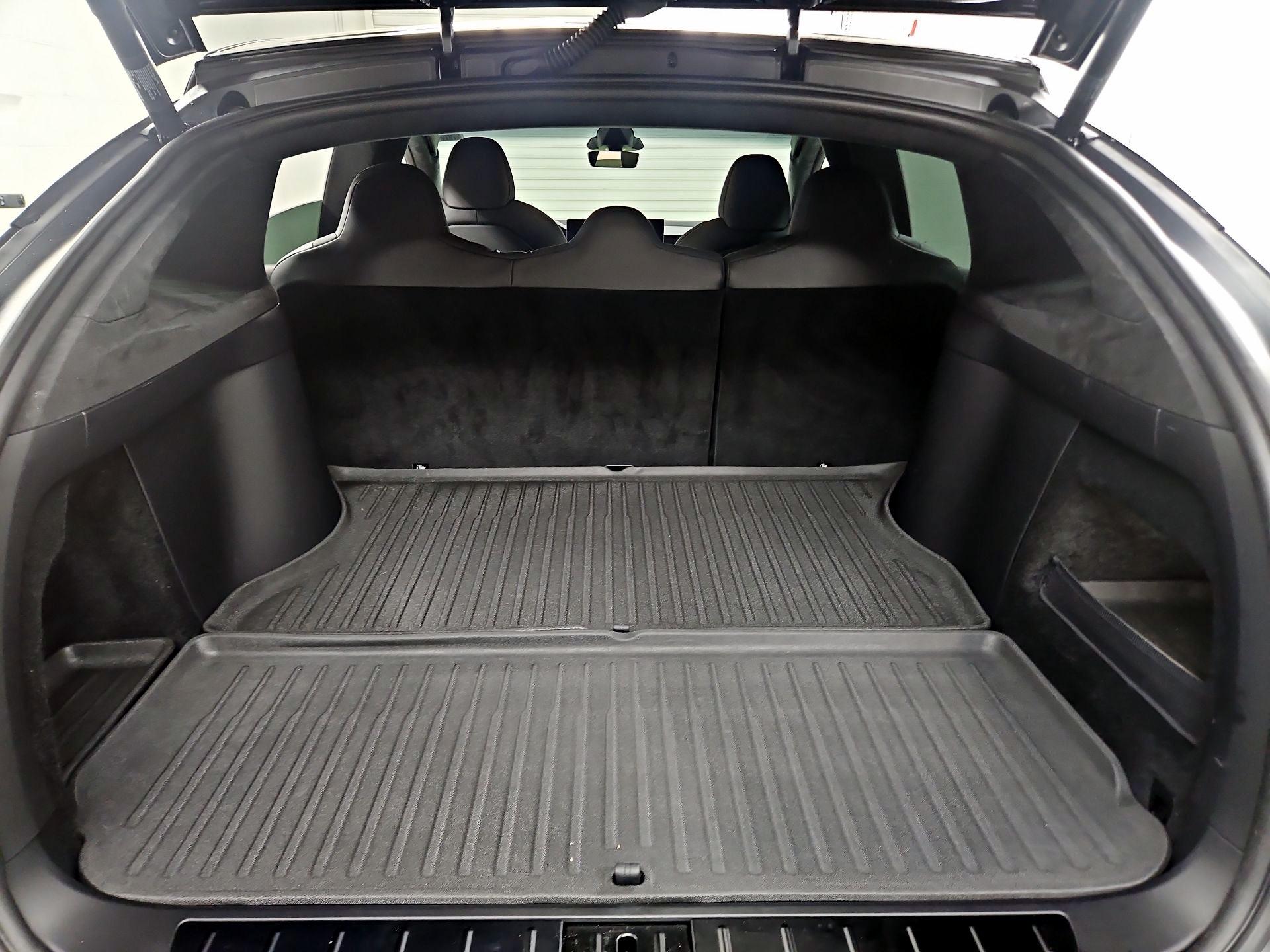 Thumbnail: 2024 Tesla Model X - 19