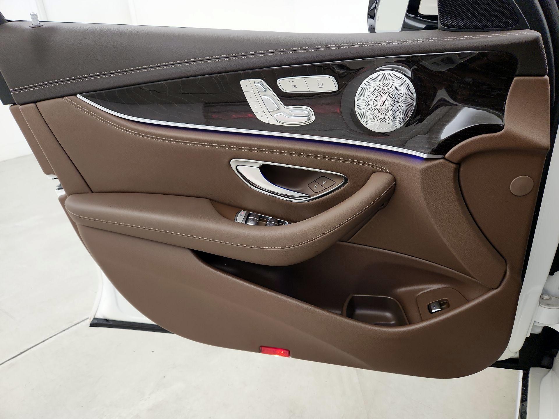 Thumbnail: 2017 Mercedes-Benz E-Class - 12