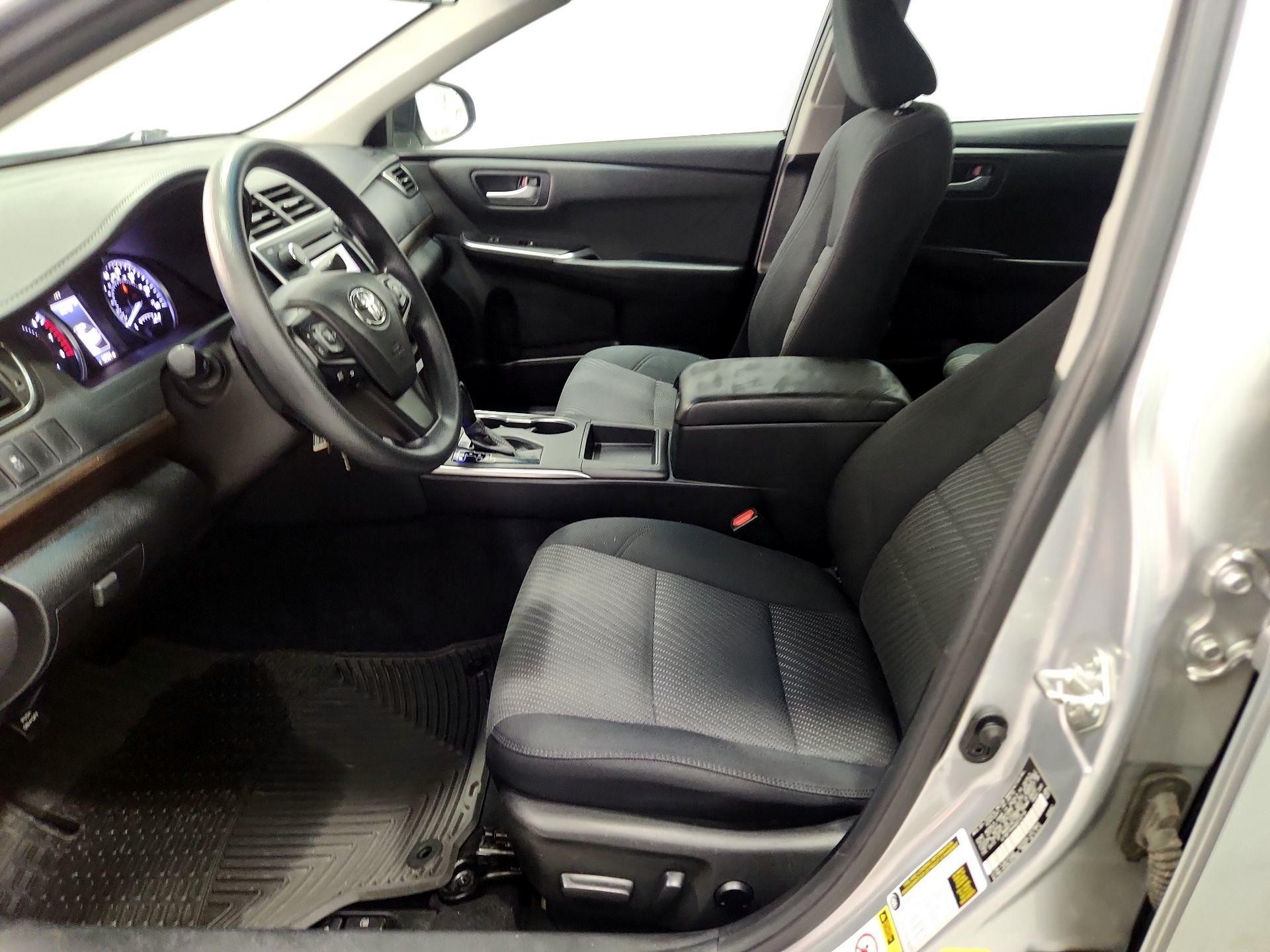 Thumbnail: 2016 Toyota Camry - 11