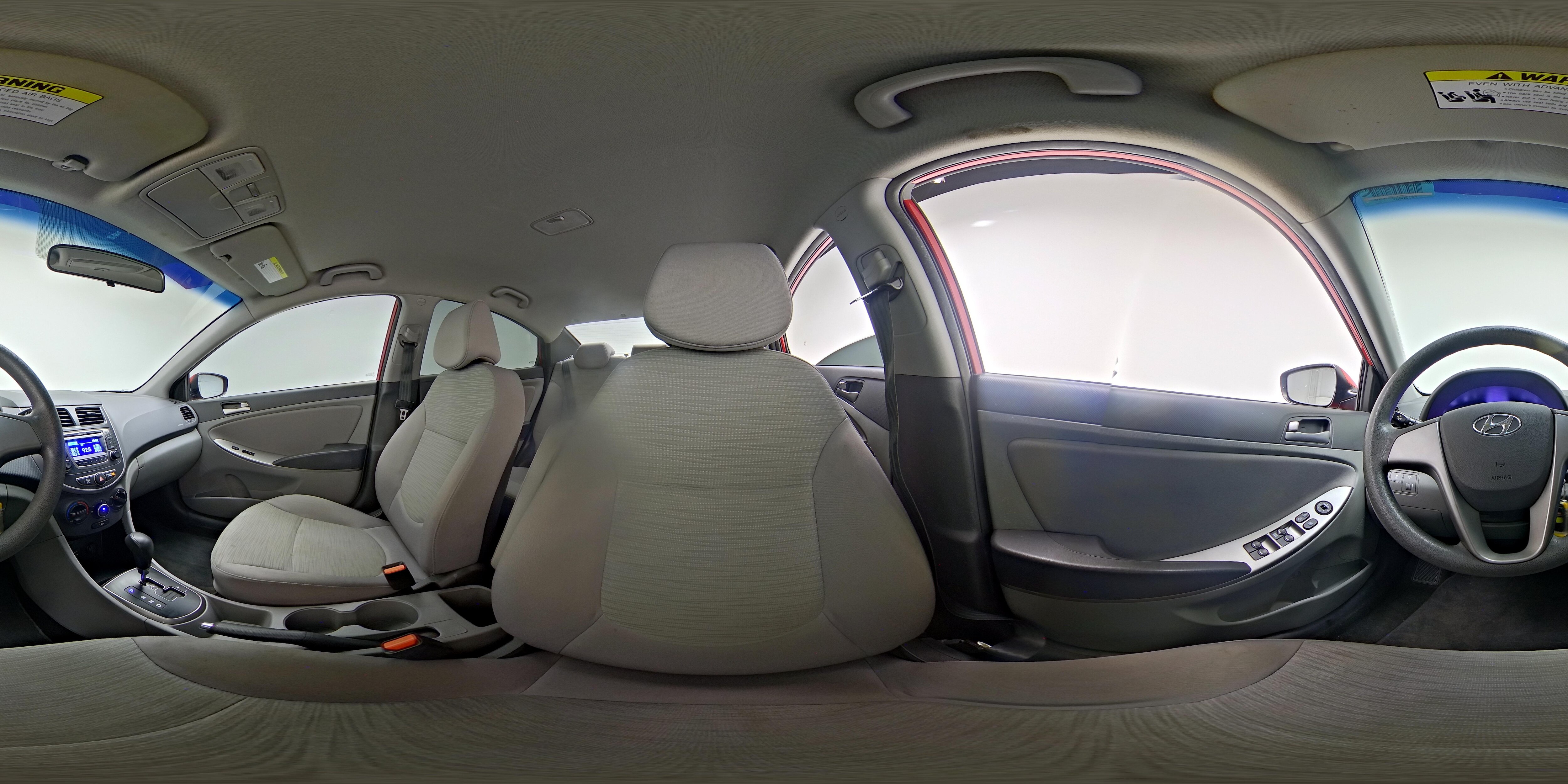 2016 Hyundai Accent SE - Photo 25