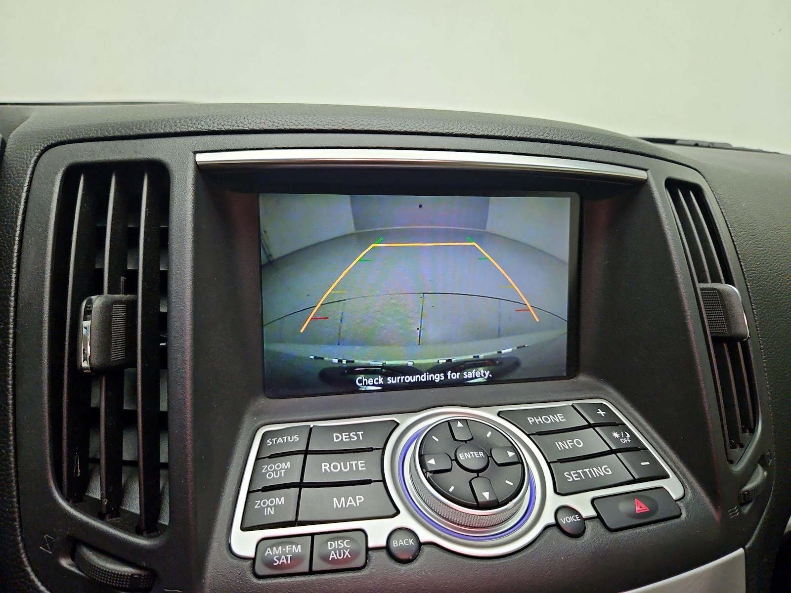 2015 INFINITI Q60 Convertible Base - Photo 15