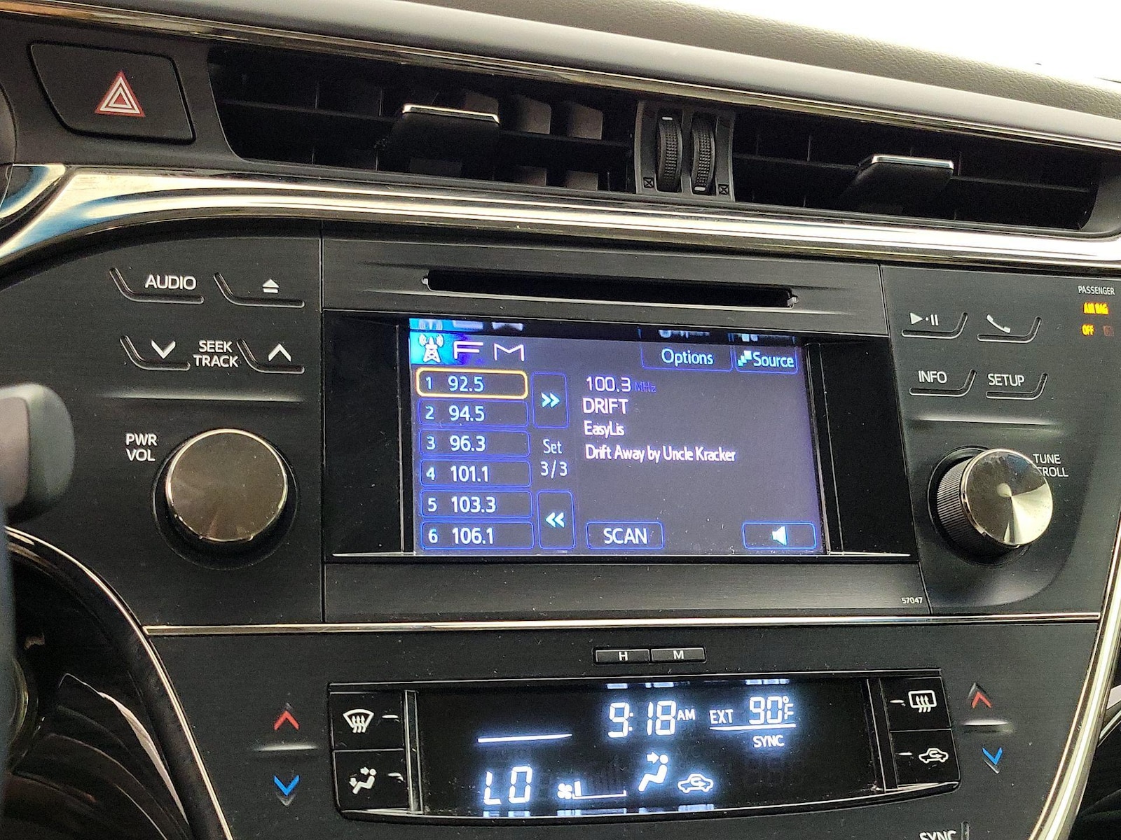 2014 Toyota Avalon XLE - Photo 16