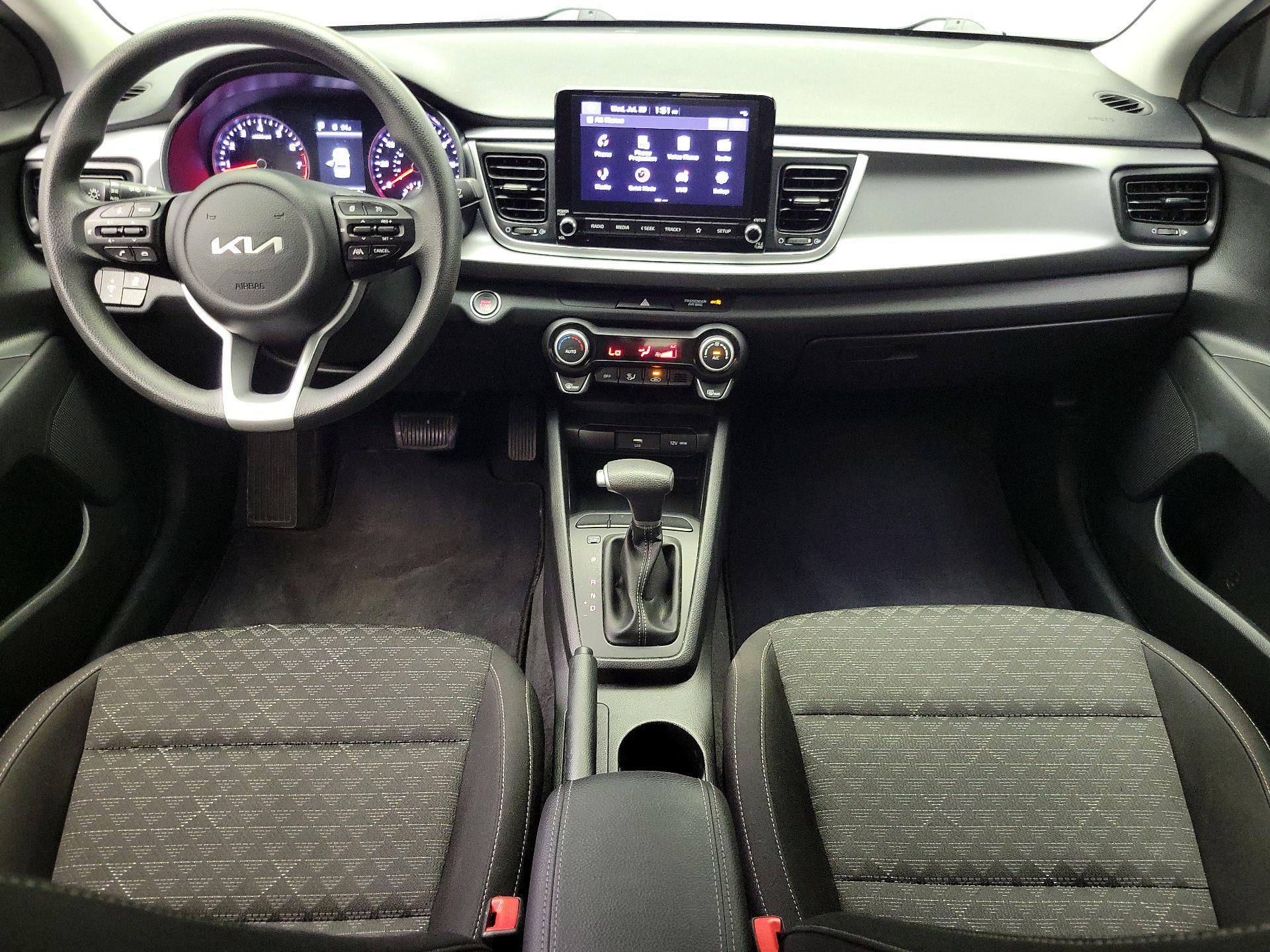 Thumbnail: 2022 Kia Rio - 9
