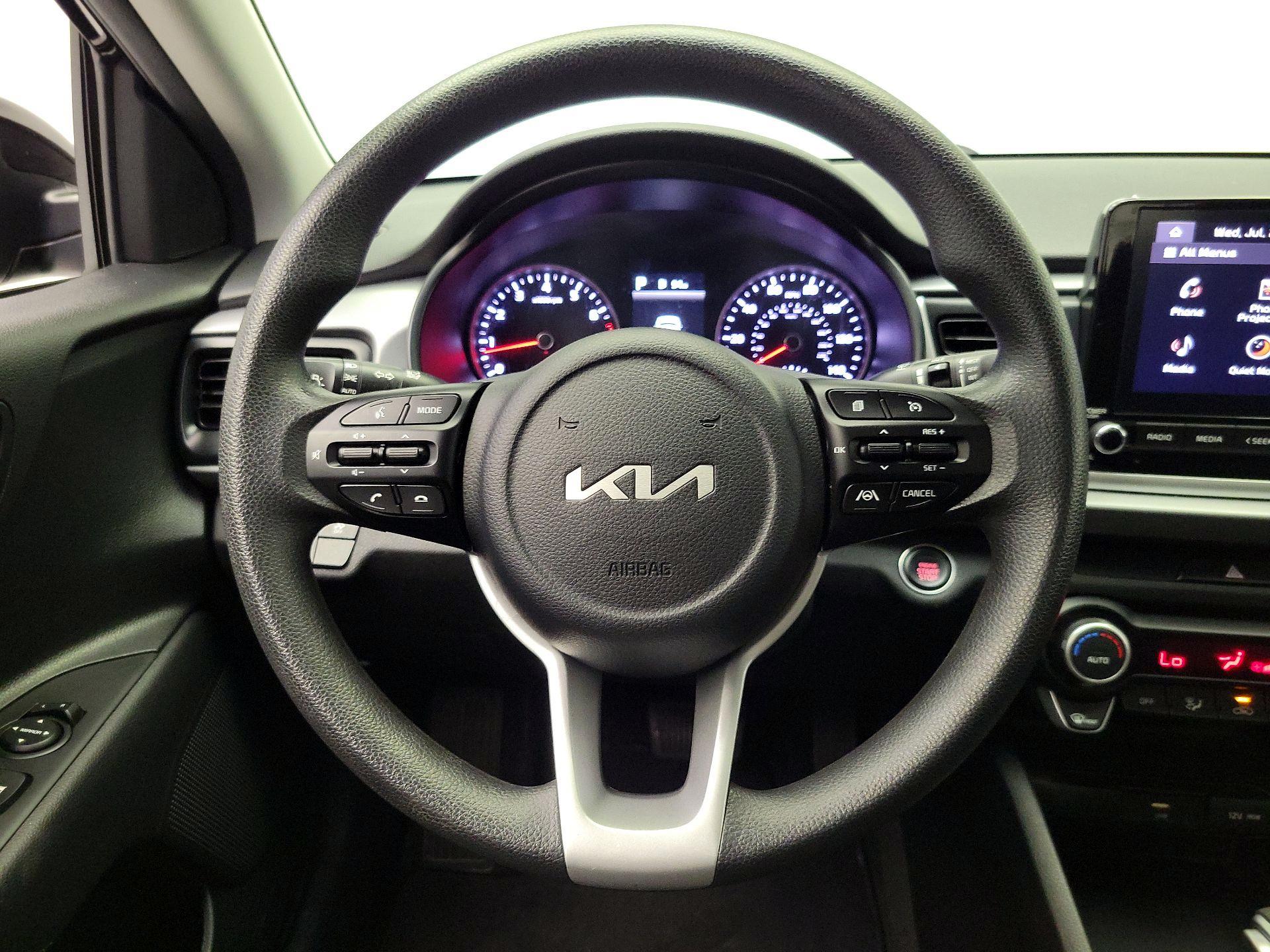 Thumbnail: 2022 Kia Rio - 10