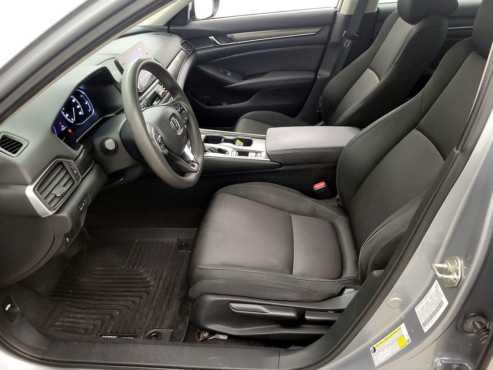 2019 Honda Accord LX - Photo 12