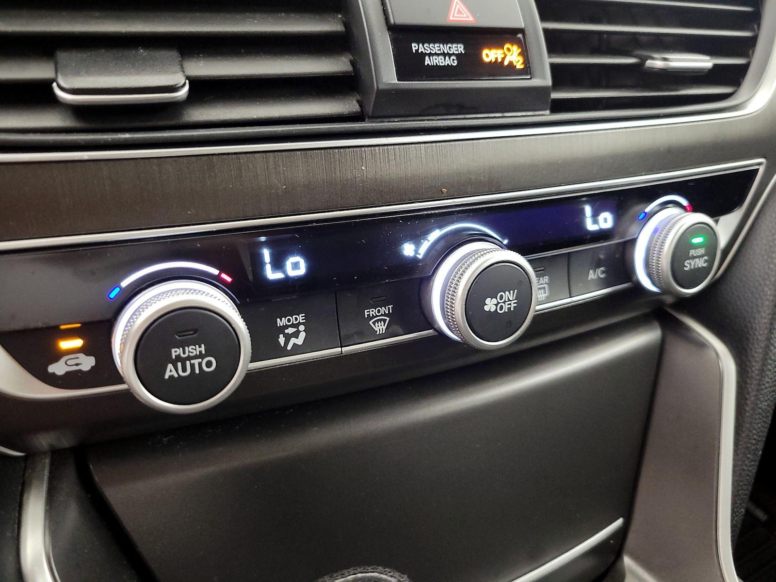 2019 Honda Accord LX - Photo 17