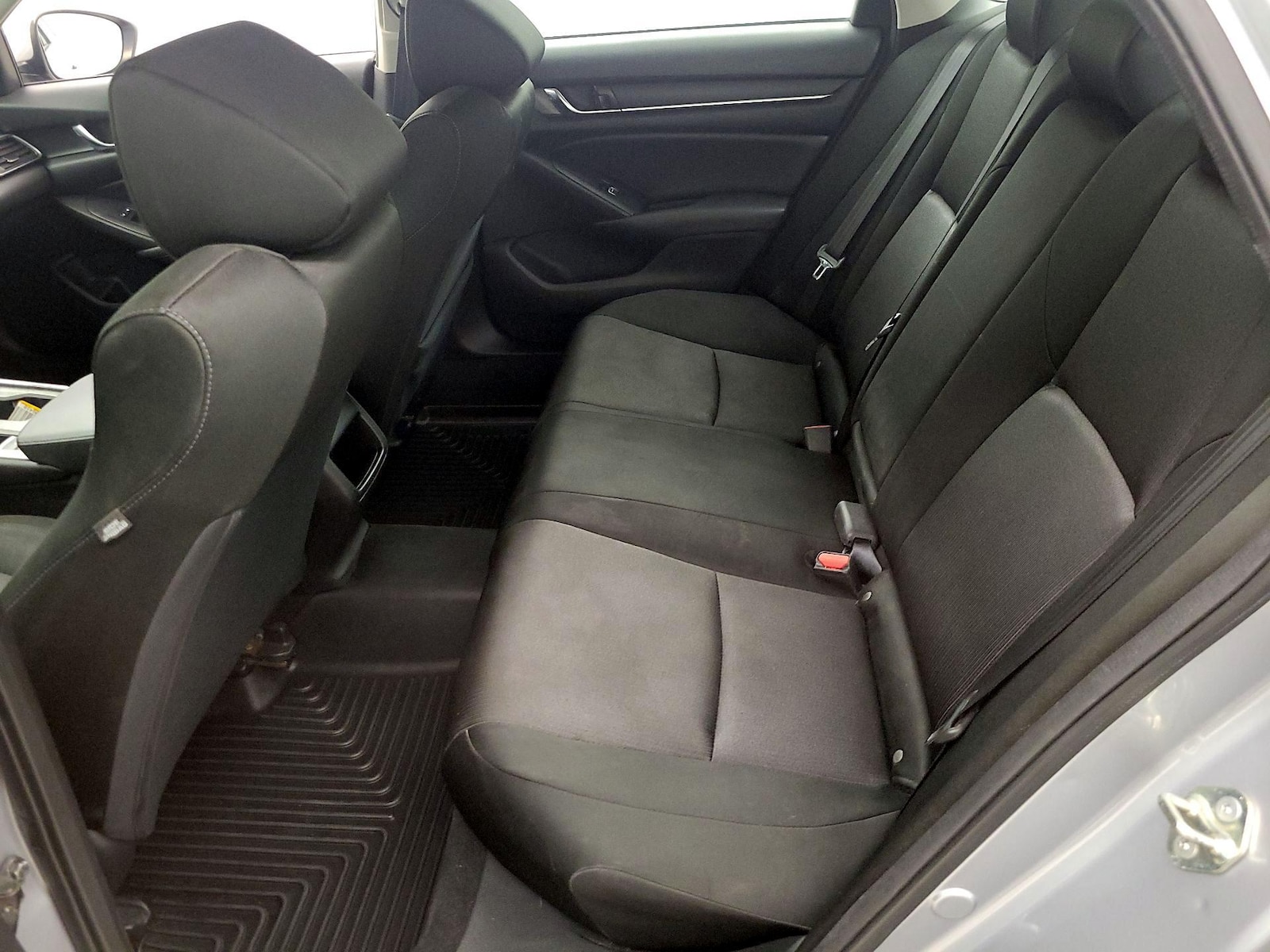 2019 Honda Accord LX - Photo 20