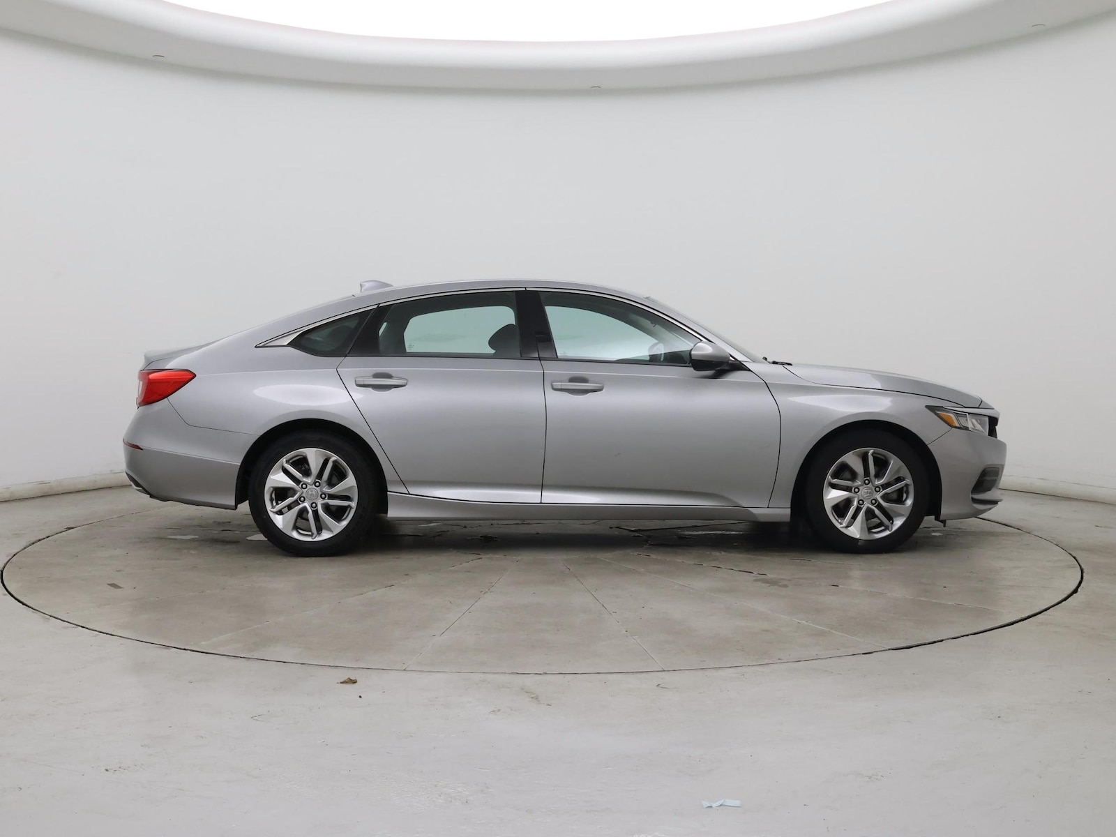2019 Honda Accord LX - Photo 8