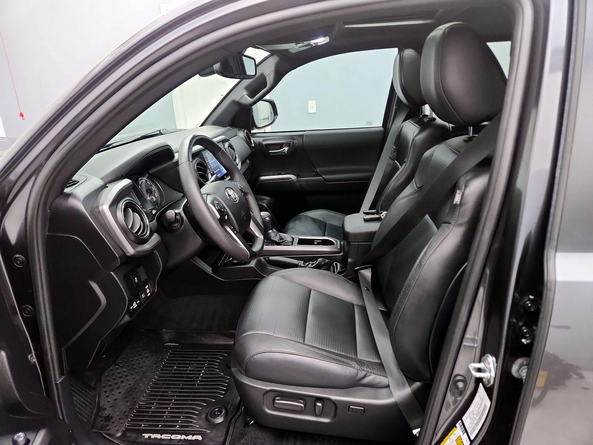 Thumbnail: 2021 Toyota Tacoma - 11