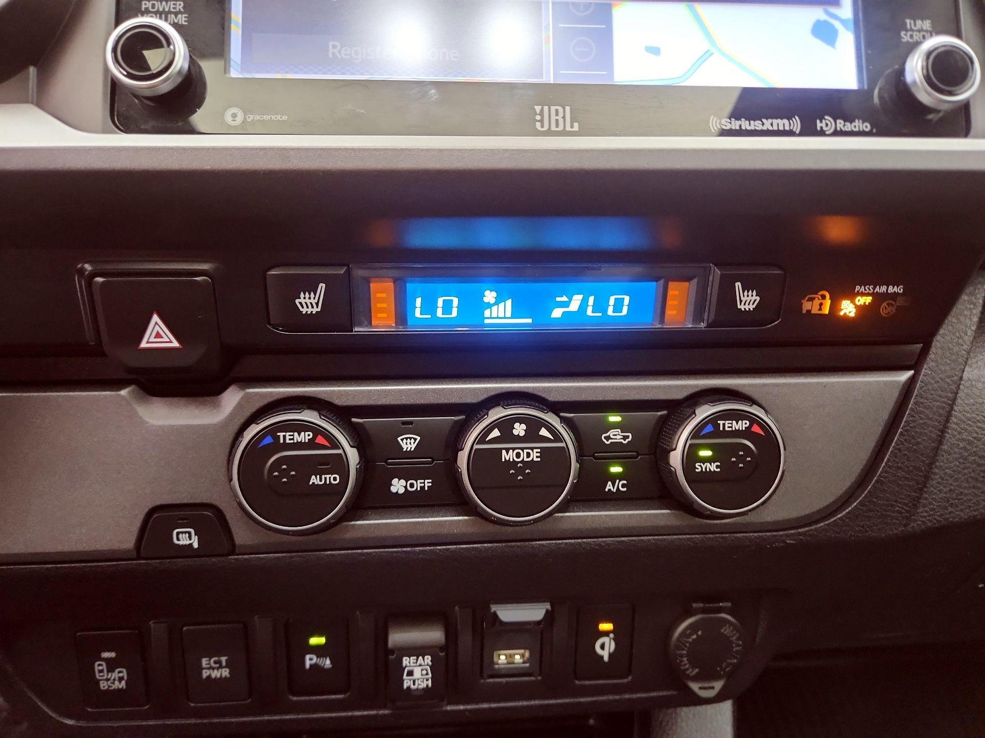 Thumbnail: 2021 Toyota Tacoma - 17