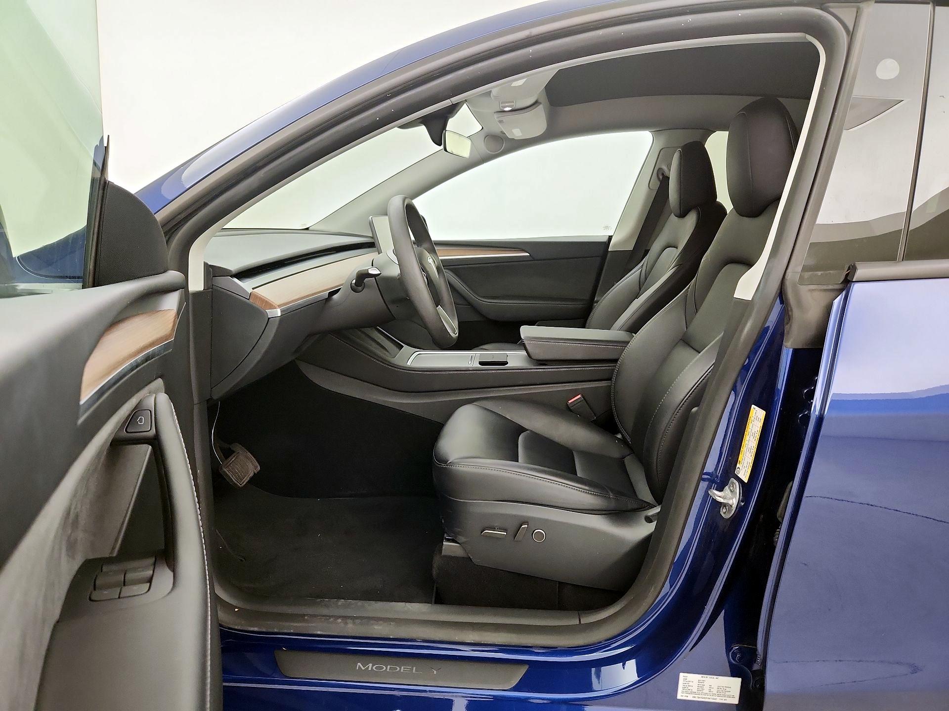 Thumbnail: 2024 Tesla Model Y - 11