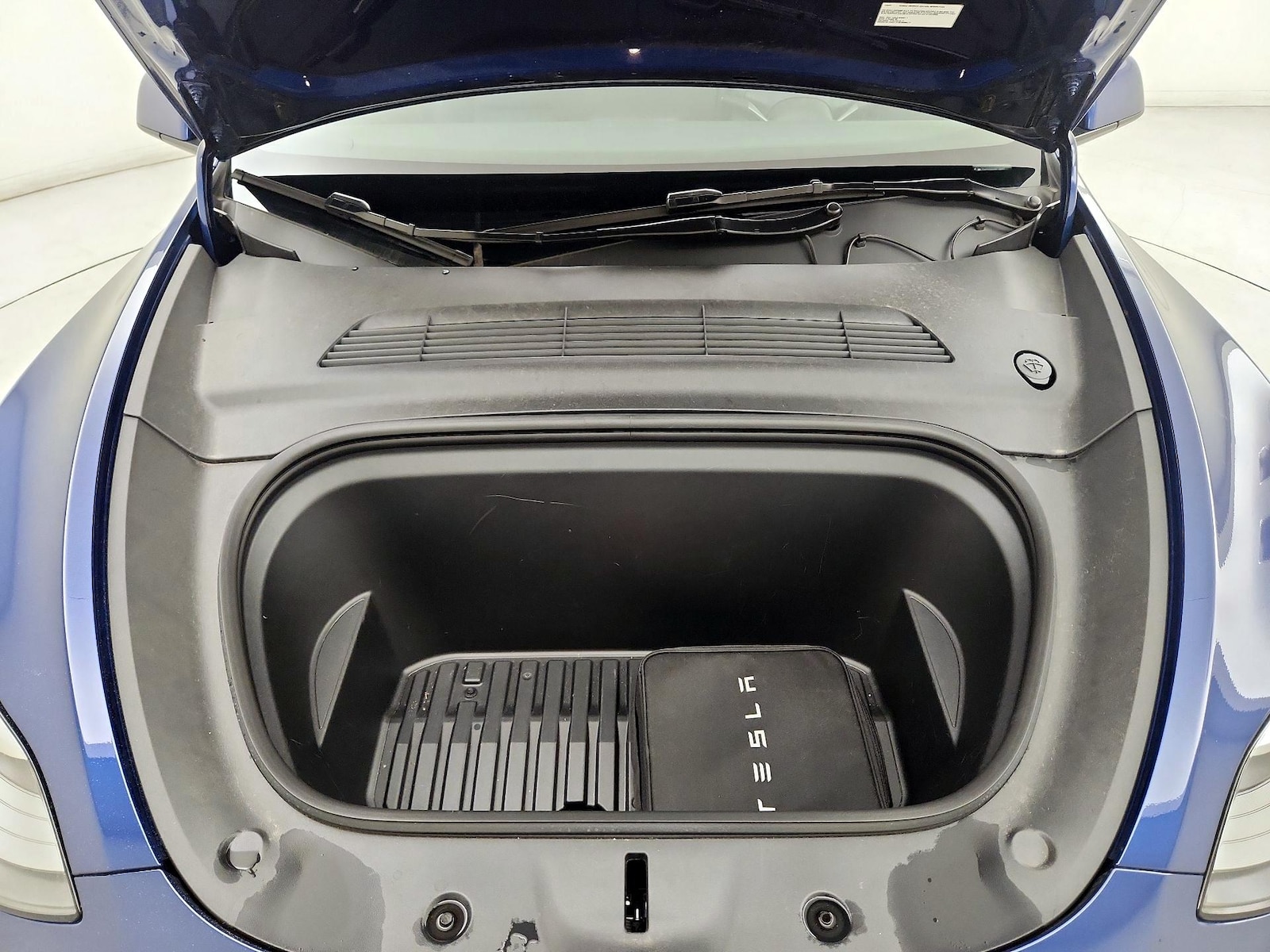 2024 Tesla Model Y Long Range - Photo 22