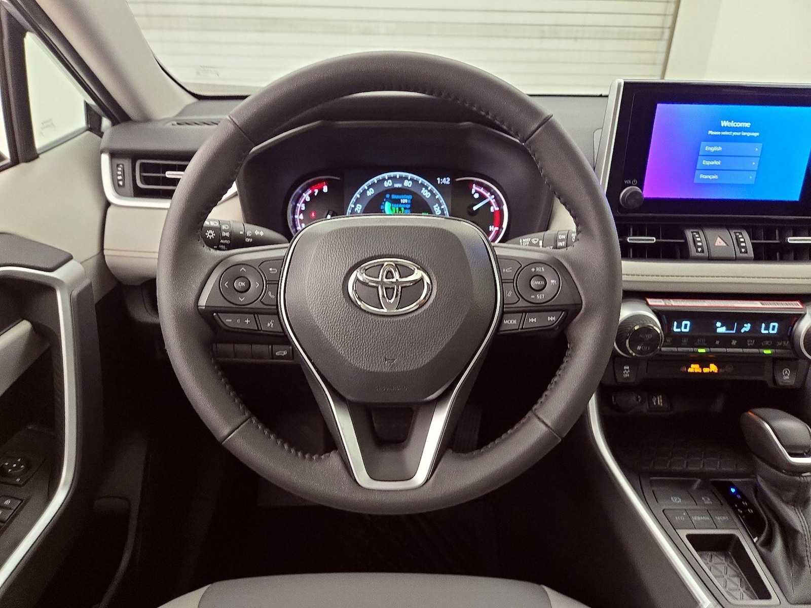 2025 Toyota RAV4 XLE Premium - Photo 11