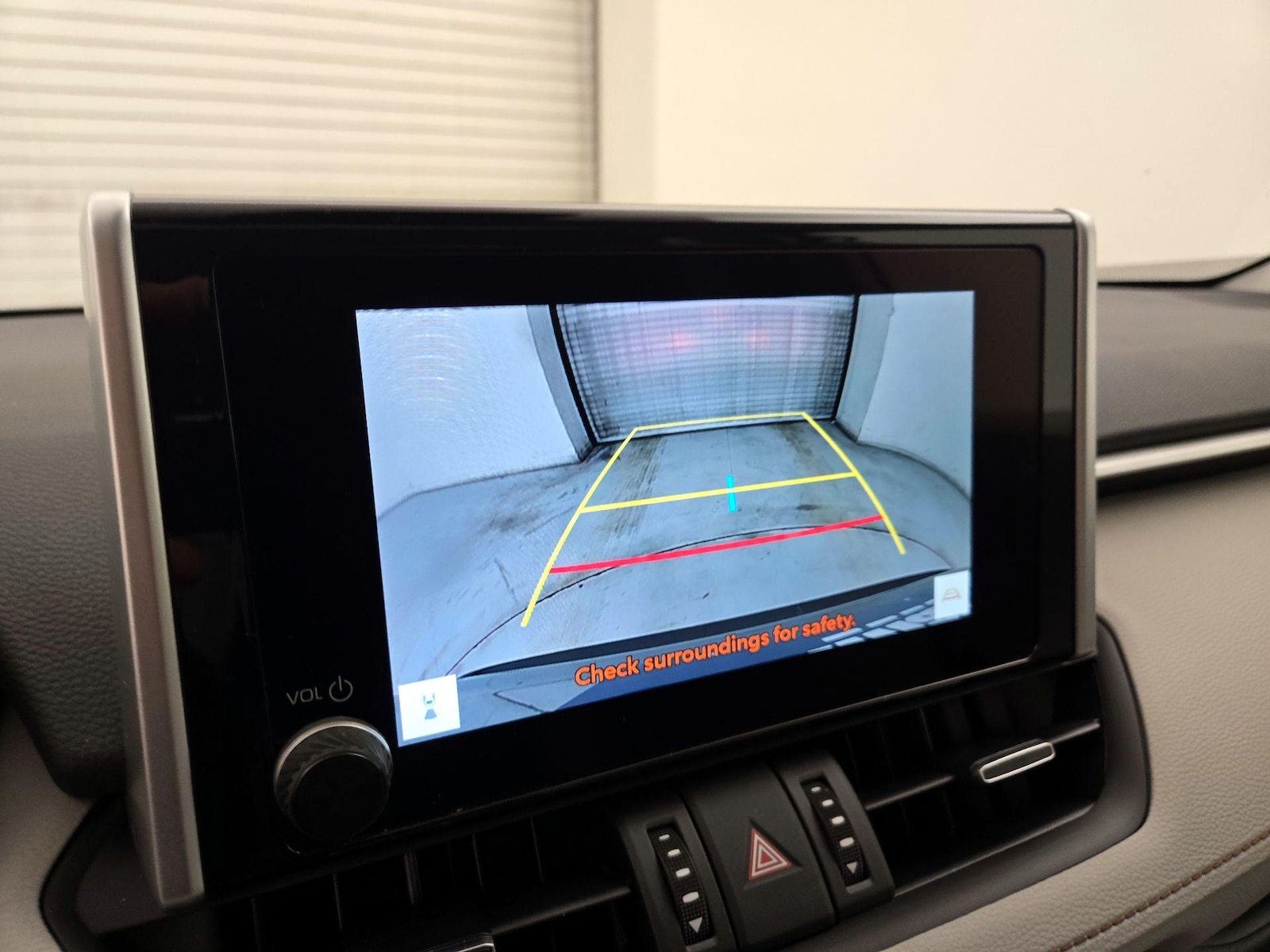 2025 Toyota RAV4 XLE Premium - Photo 15