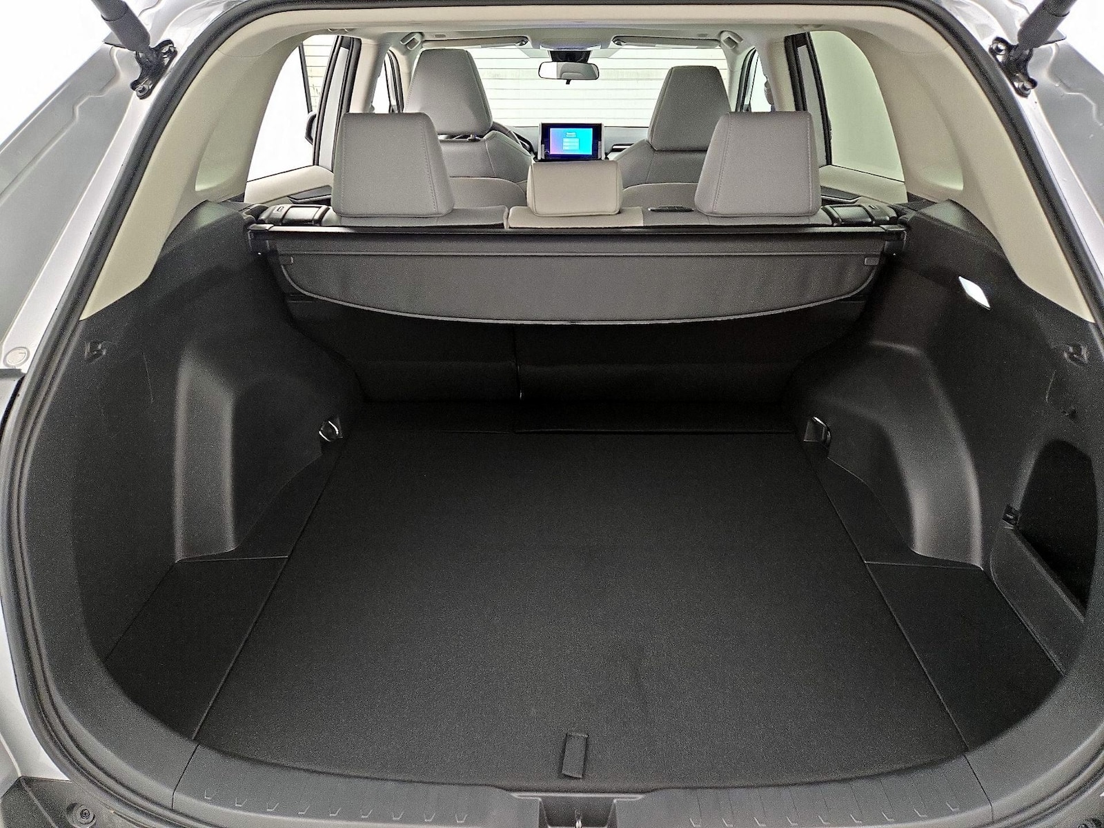2025 Toyota RAV4 XLE Premium - Photo 22