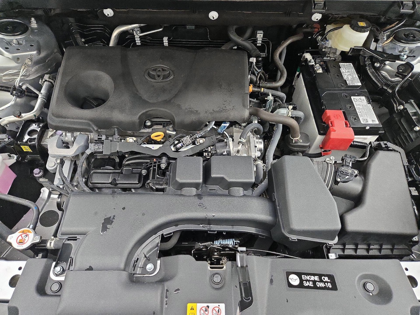 2025 Toyota RAV4 XLE Premium - Photo 23