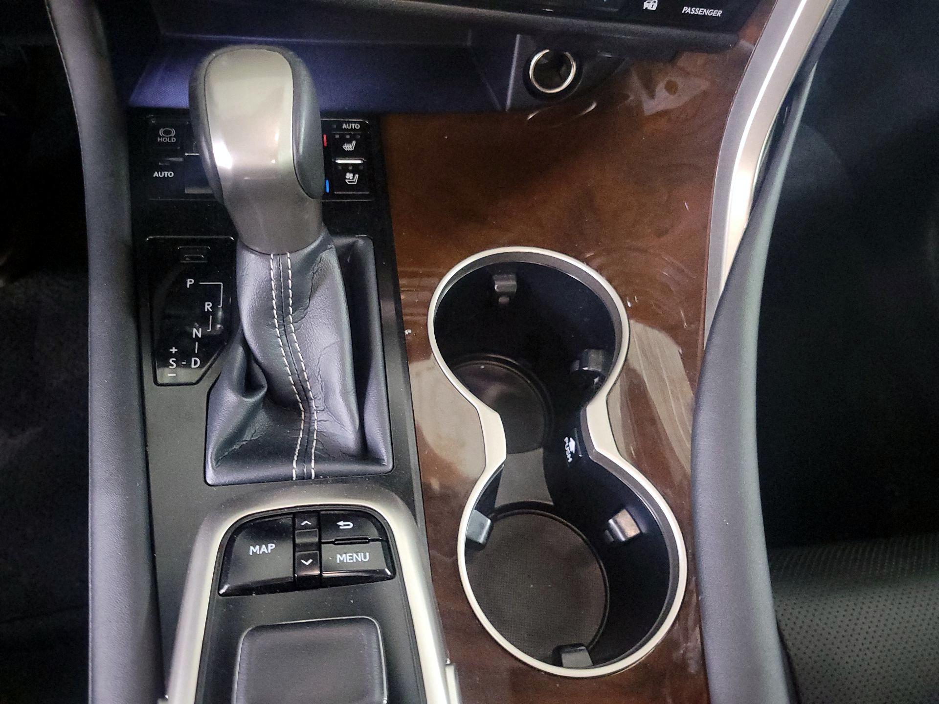 Thumbnail: 2019 Lexus RX - 17